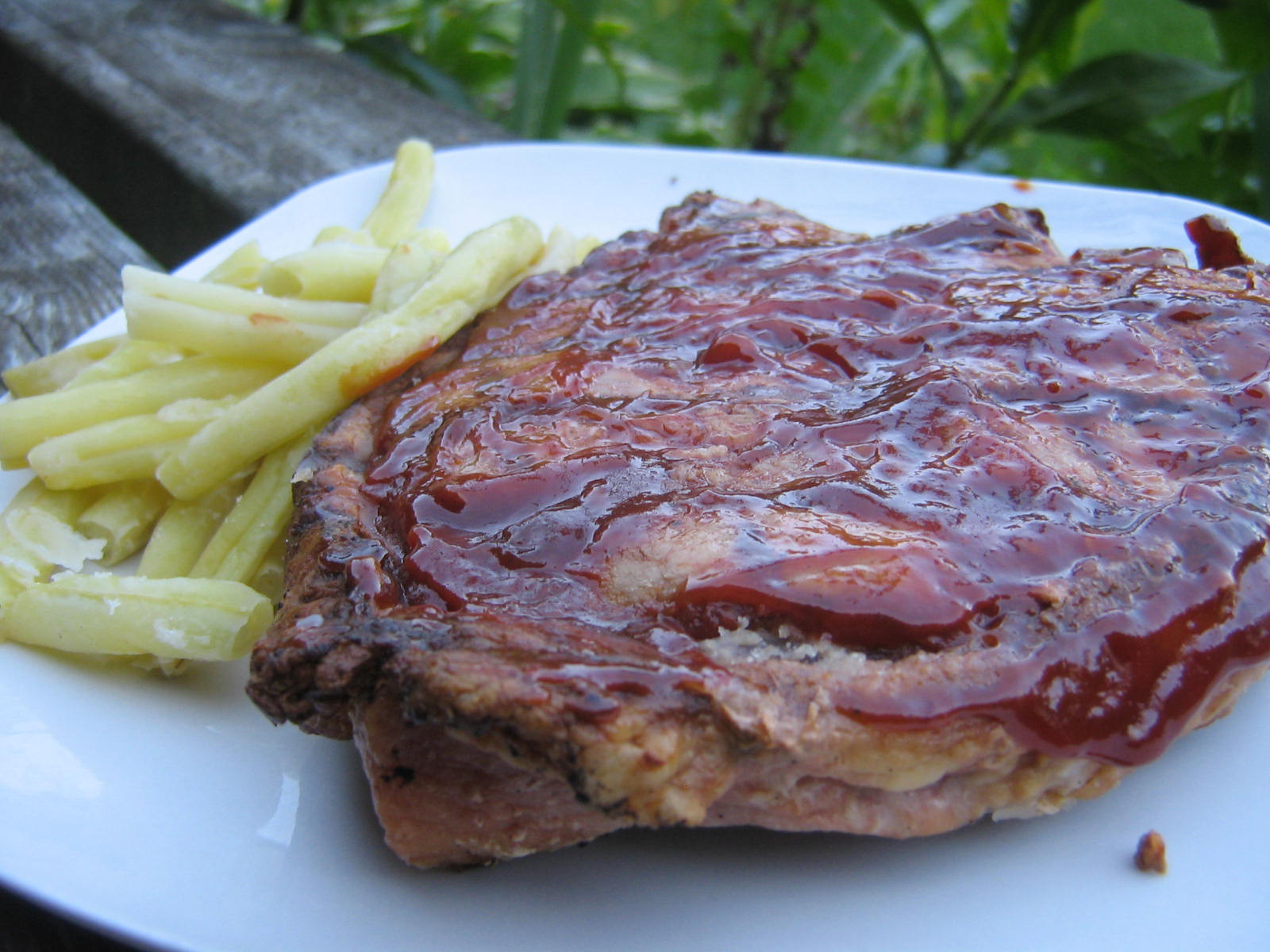 ❁  EASY AND SAUCY CROCK POT PORK CHOPS - HEALTHIER VERSION!