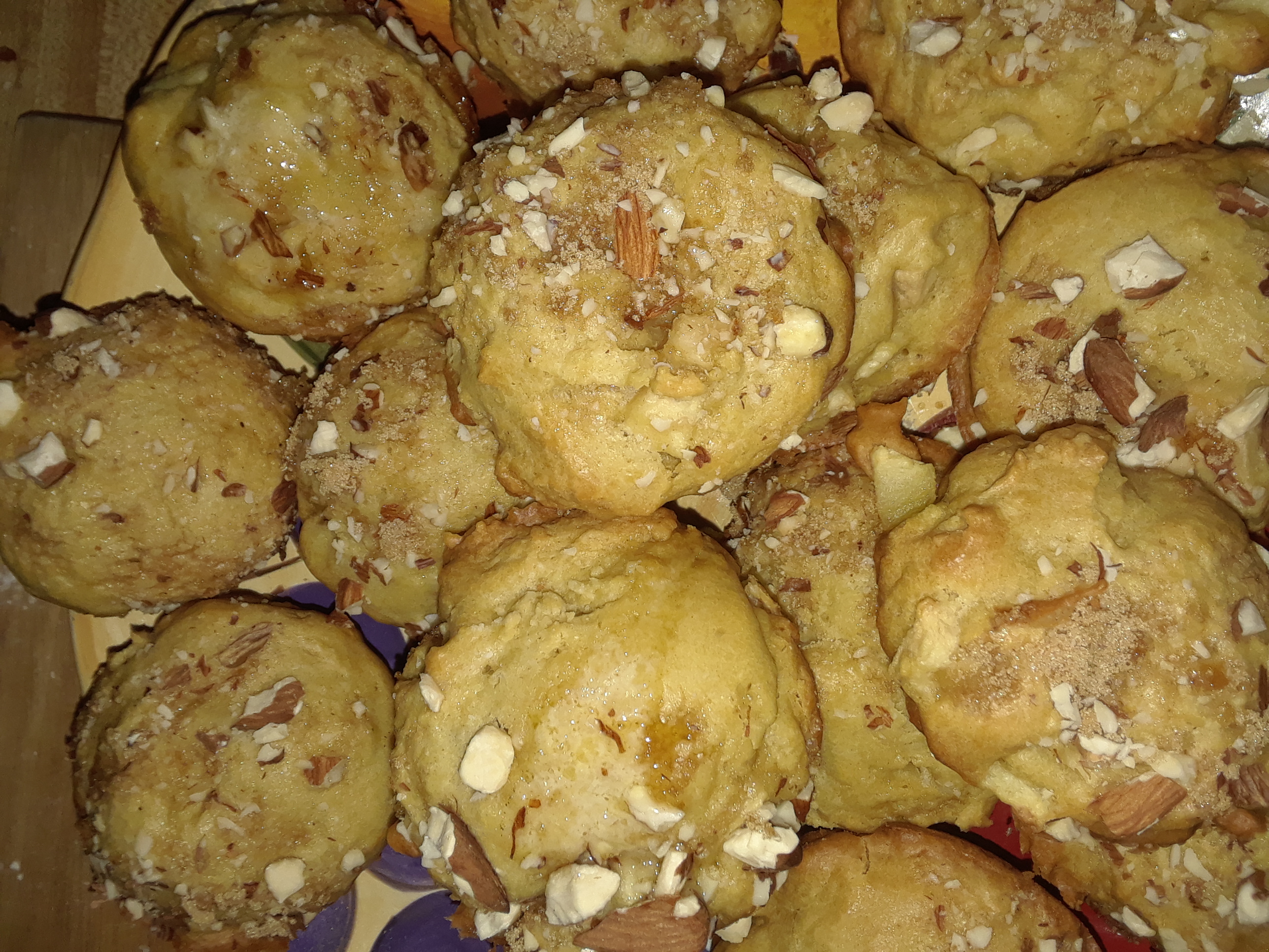 BUTTERMILK APPLE MUFFINS