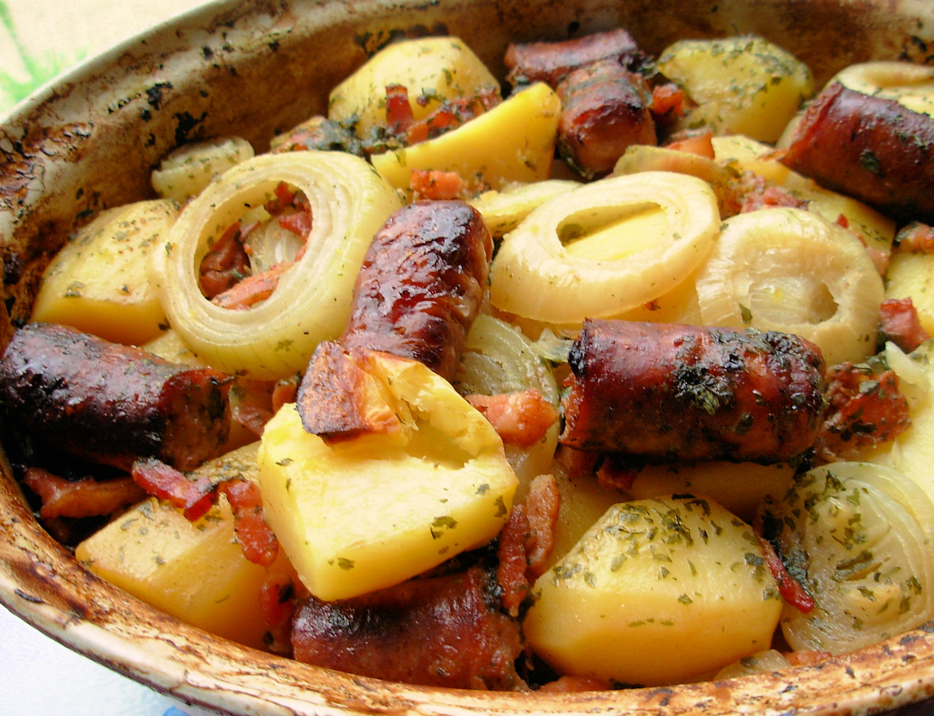 DUBLIN CODDLE - IRISH SAUSAGE, BACON, ONION AND POTATO HOTPOT