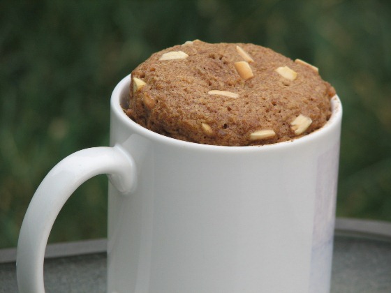 ONE MINUTE FLAX MUFFIN - LOW CARB