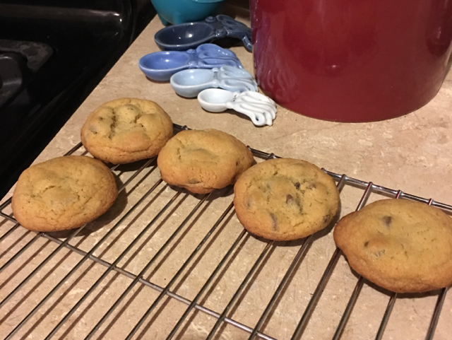 NESTLE TOLL HOUSE CHOCOLATE CHIP COOKIES (HIGH ALTITUDE)