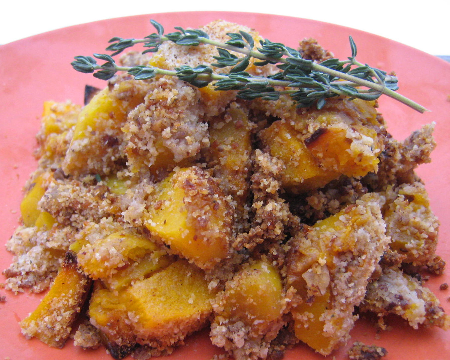 BAKED BUTTERNUT SQUASH AND PARMESAN CHEESE GRATIN