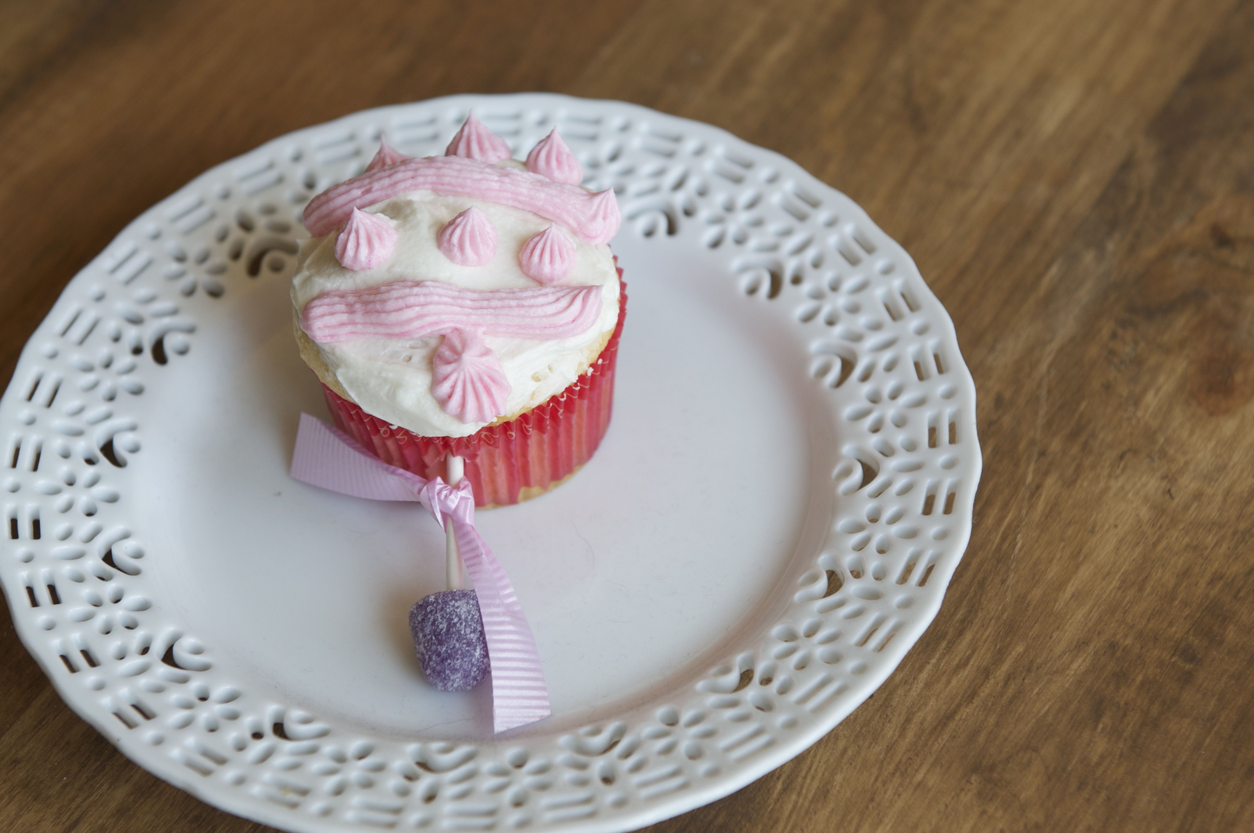 cupcake rattle