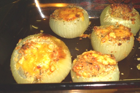 Stuffed Red Onions – Oven Dried Tomatoes