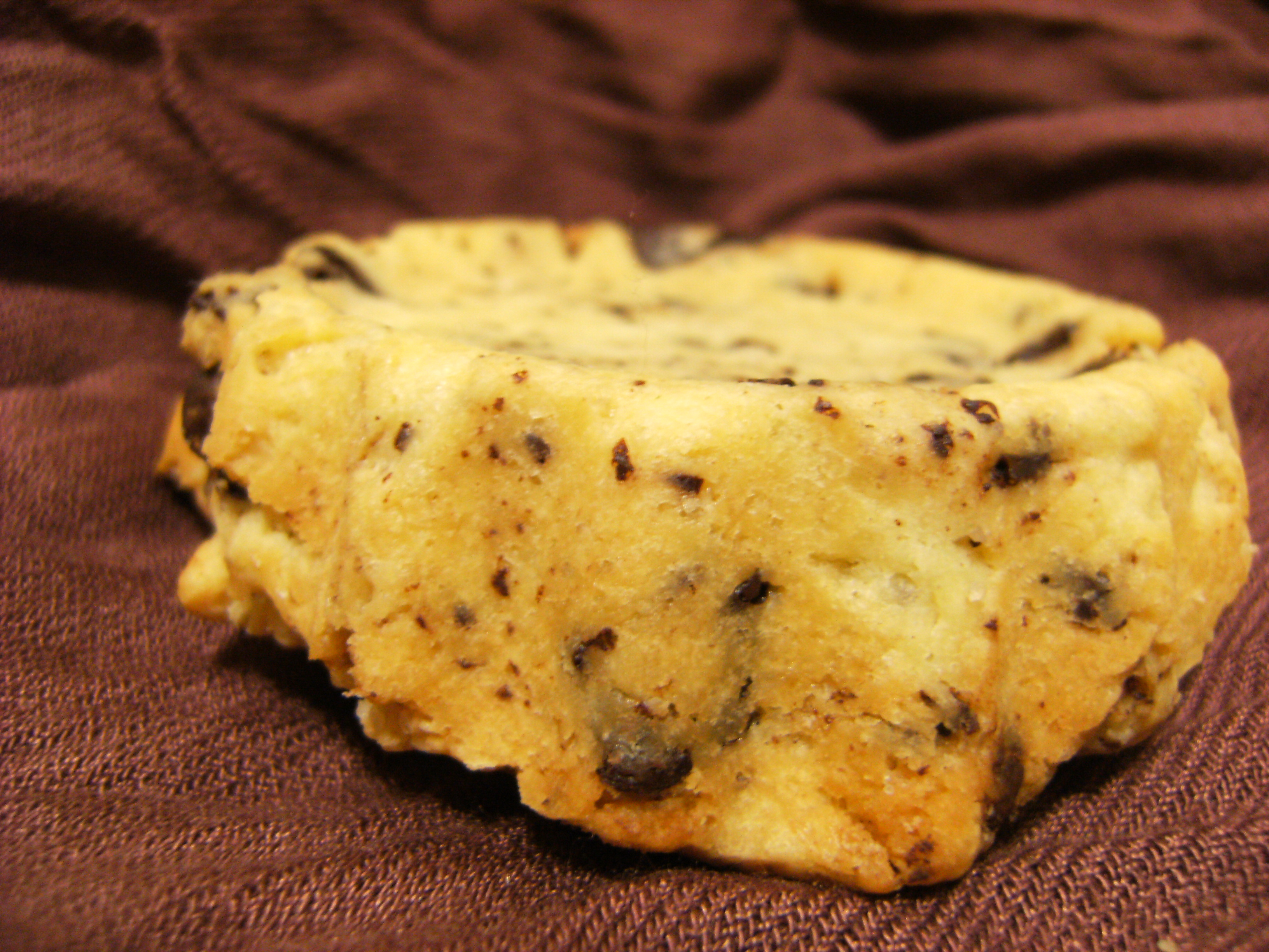 CHOCOLATE CHIP COOKIE CUPCAKES