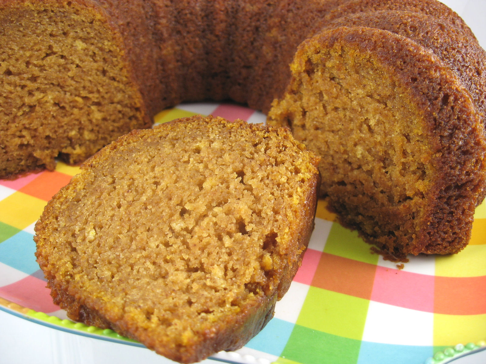 GLUTEN-FREE PUMPKIN-APPLESAUCE BUNDT CAKE