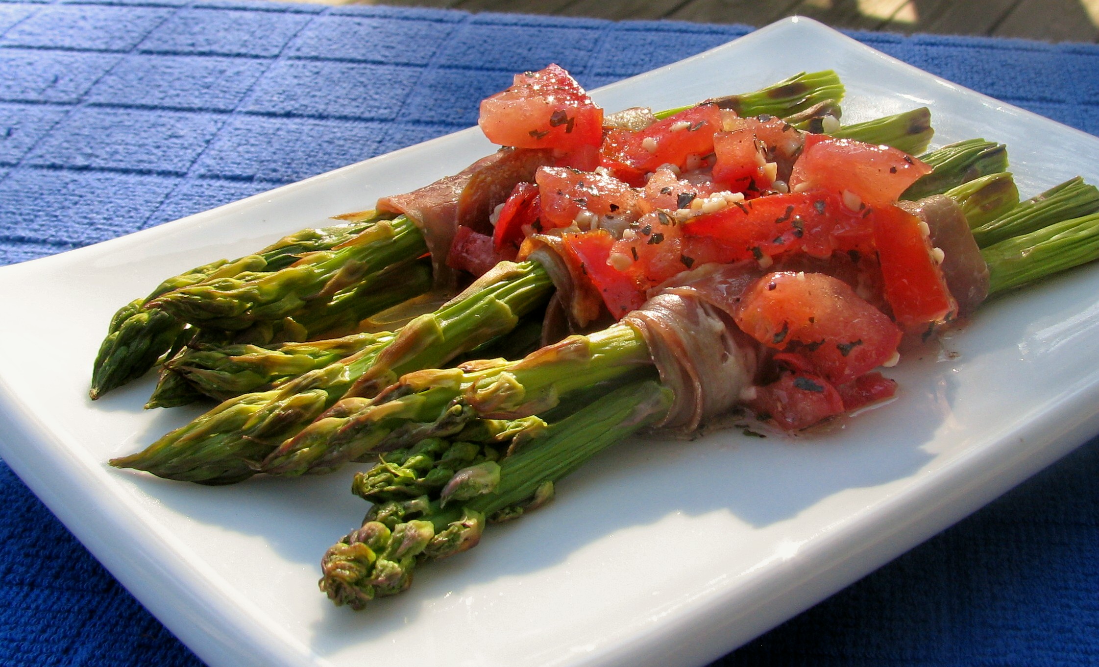 blue cheese and sundried tomato dressing Blue Cheese and Sun Dried Tomato Dressing Recipe