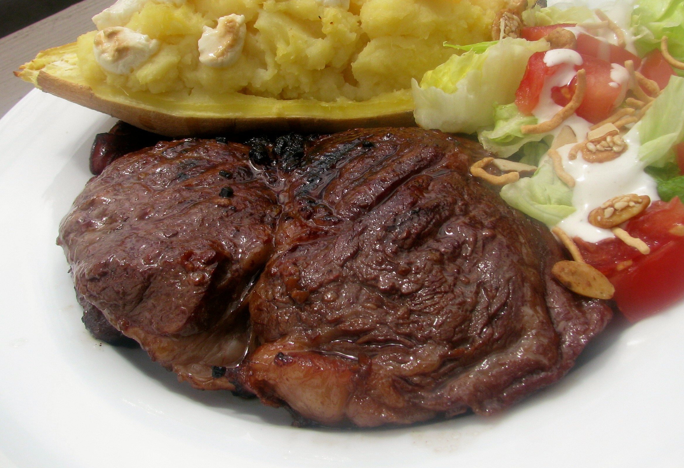 SOY GINGER GRILLED STEAK