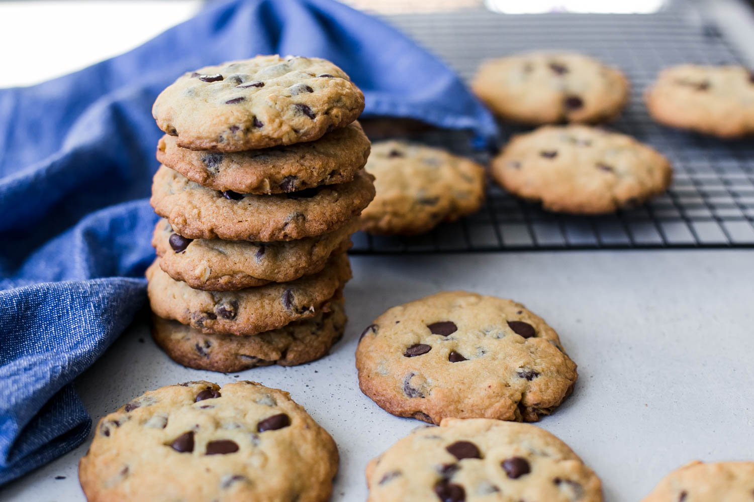 OOEY, GOOEY, CHEWY CHOCOLATE CHIP COOKIES