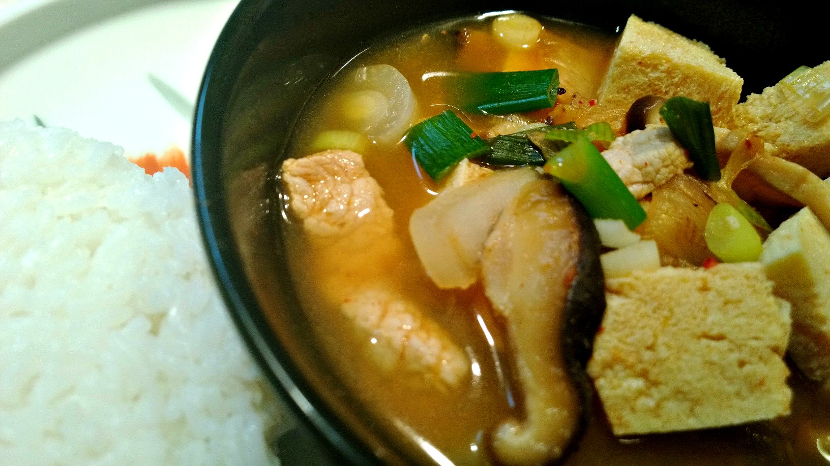 KIMCHI JJIGAE (KOREAN KIMCHI SOUP)