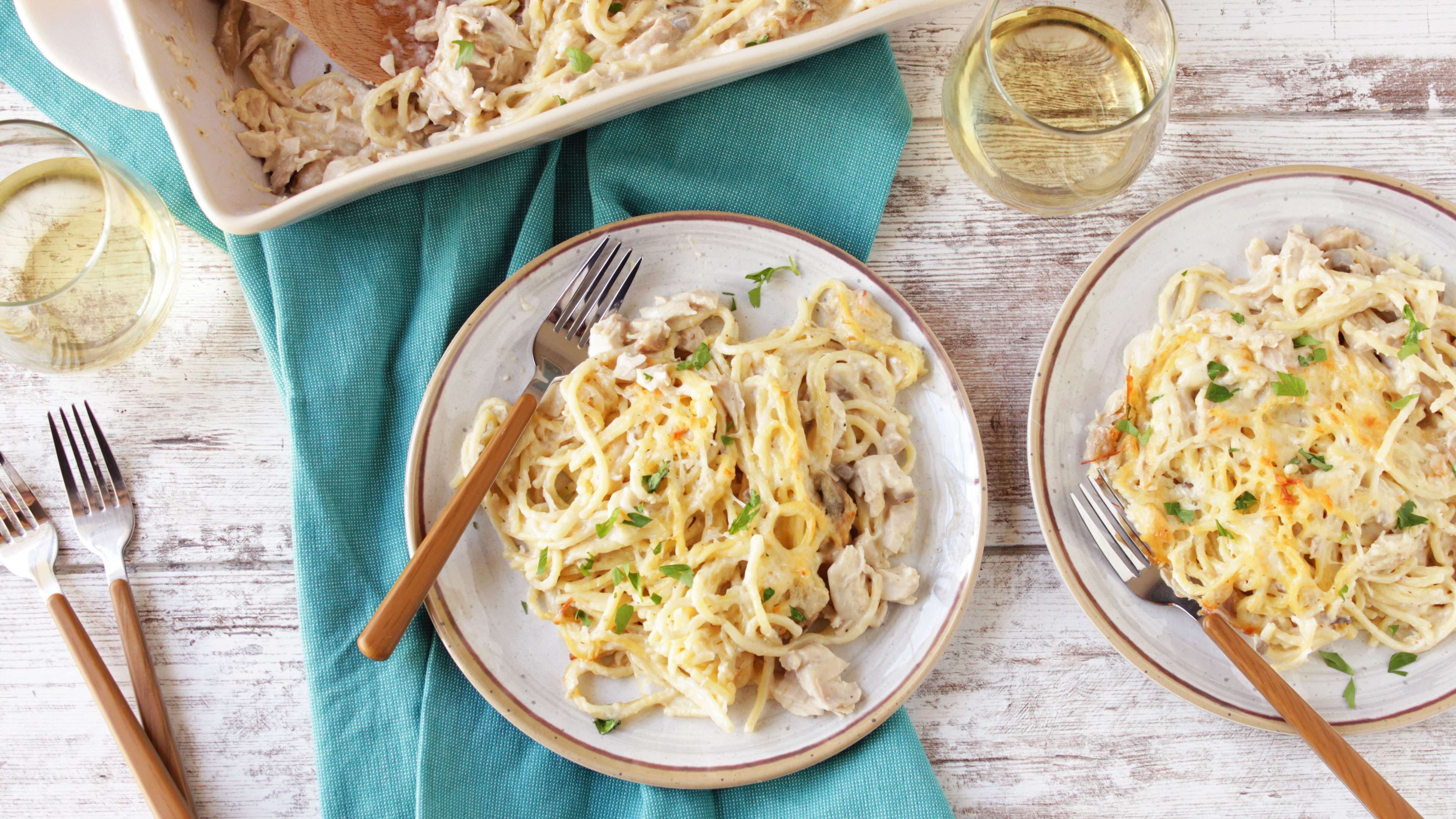 🧡 Easy CHICKEN TETRAZZINI CASSEROLE