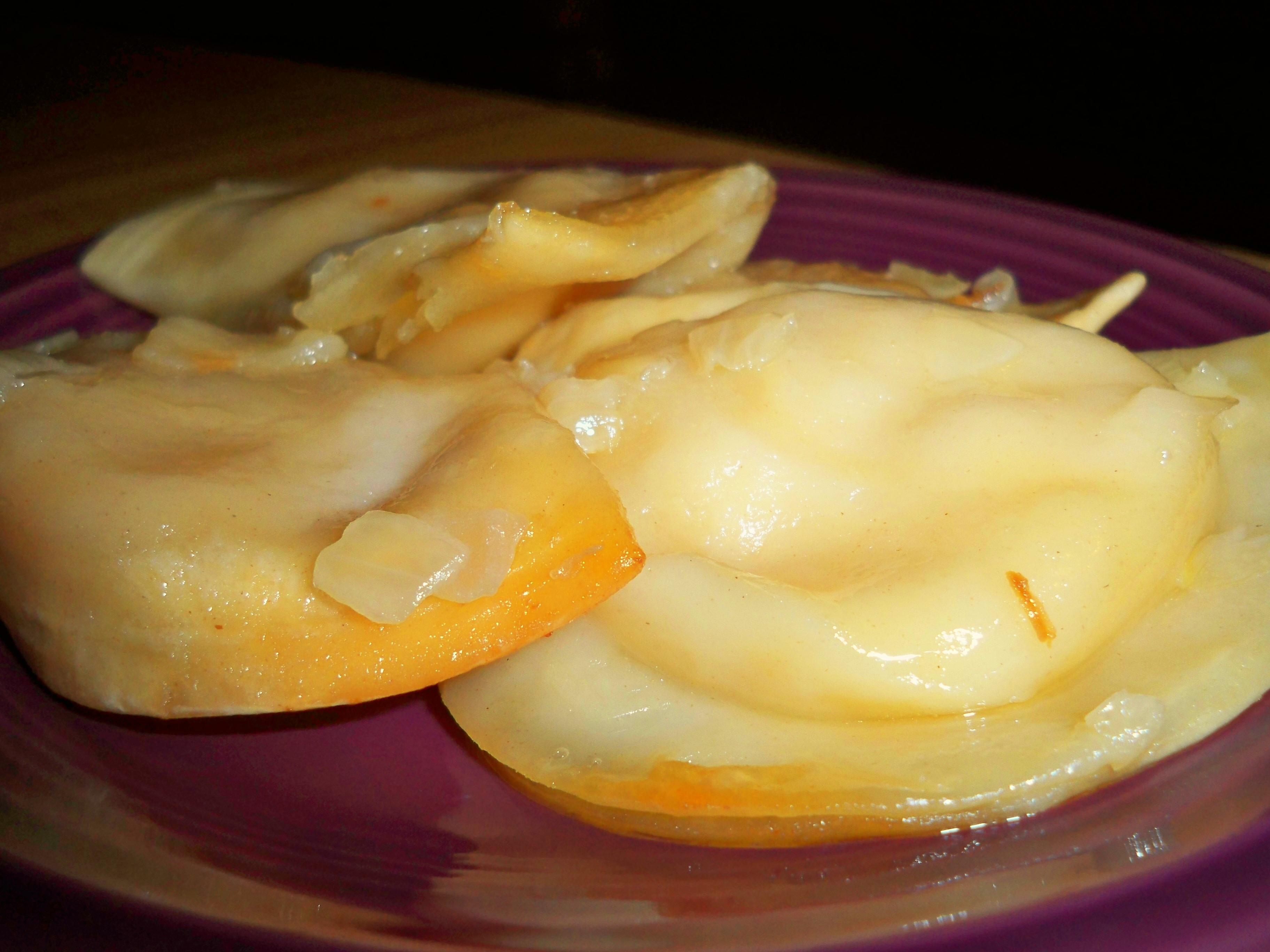 CROCK POT POTLUCK PIEROGIES WITH SAUTEED ONIONS AND BUTTER CROCK POT POTLUCK PIEROGIES WITH SAUTEED ONIONS AND BUTTER