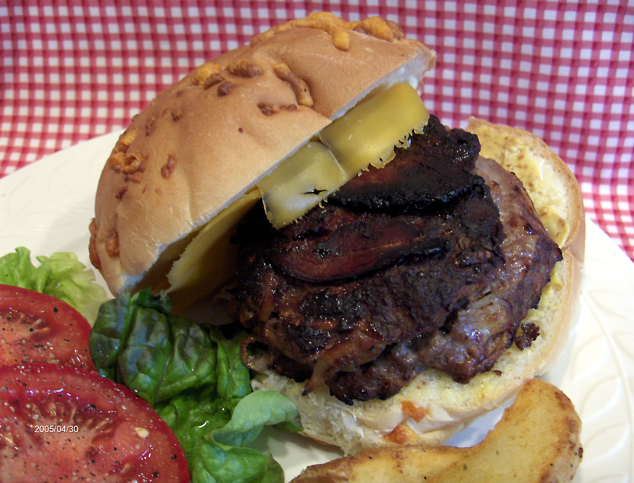 MUSHROOM-STUFFED HAMBURGER STEAKS