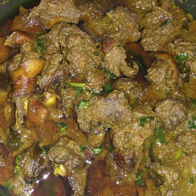 FIJI-INDIAN CHICKEN CURRY