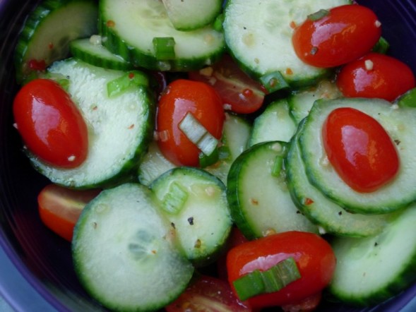FRESH TOMATO AND CUCUMBER SALAD