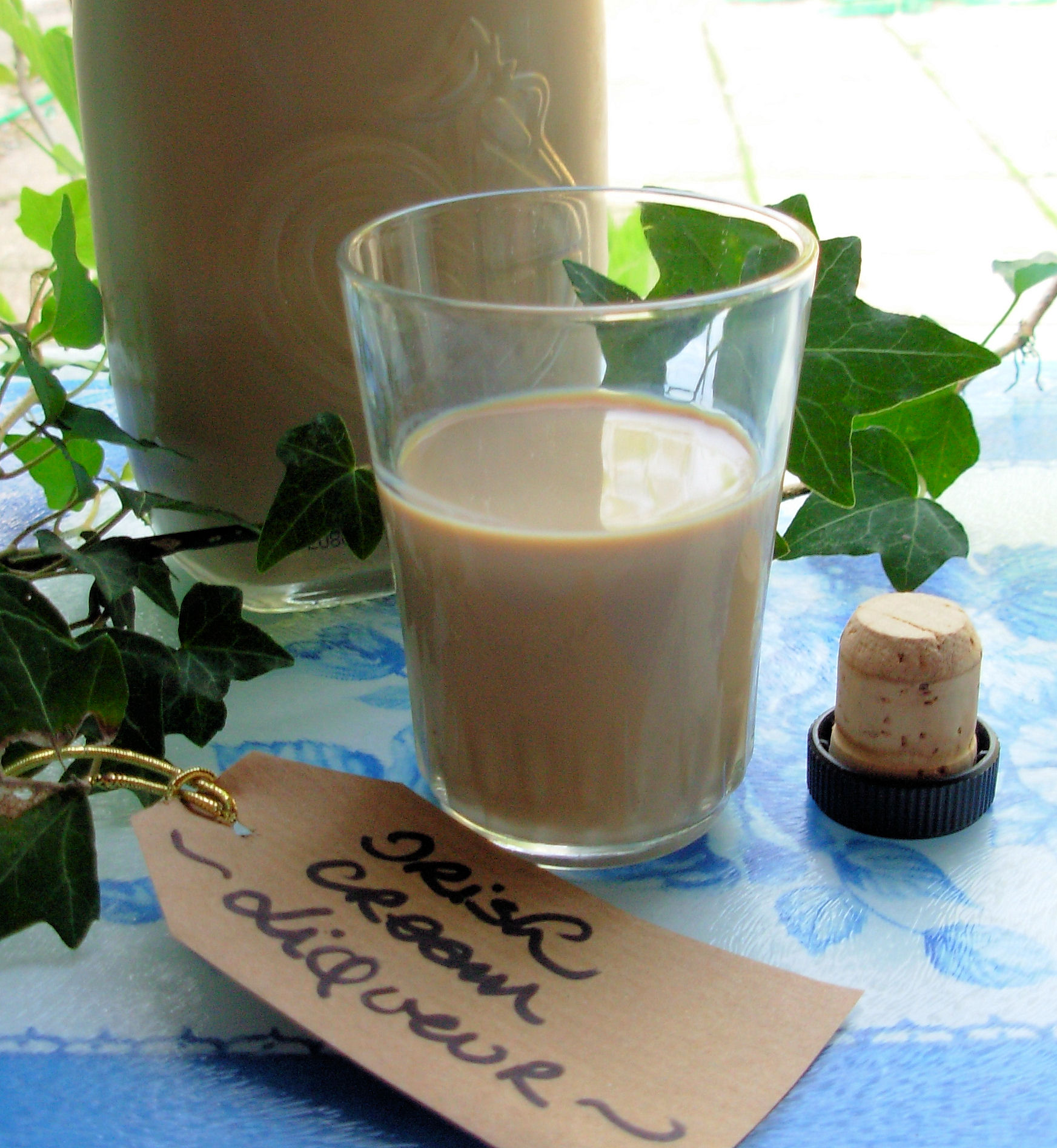 HOMEMADE BAILEYS IRISH CREAM