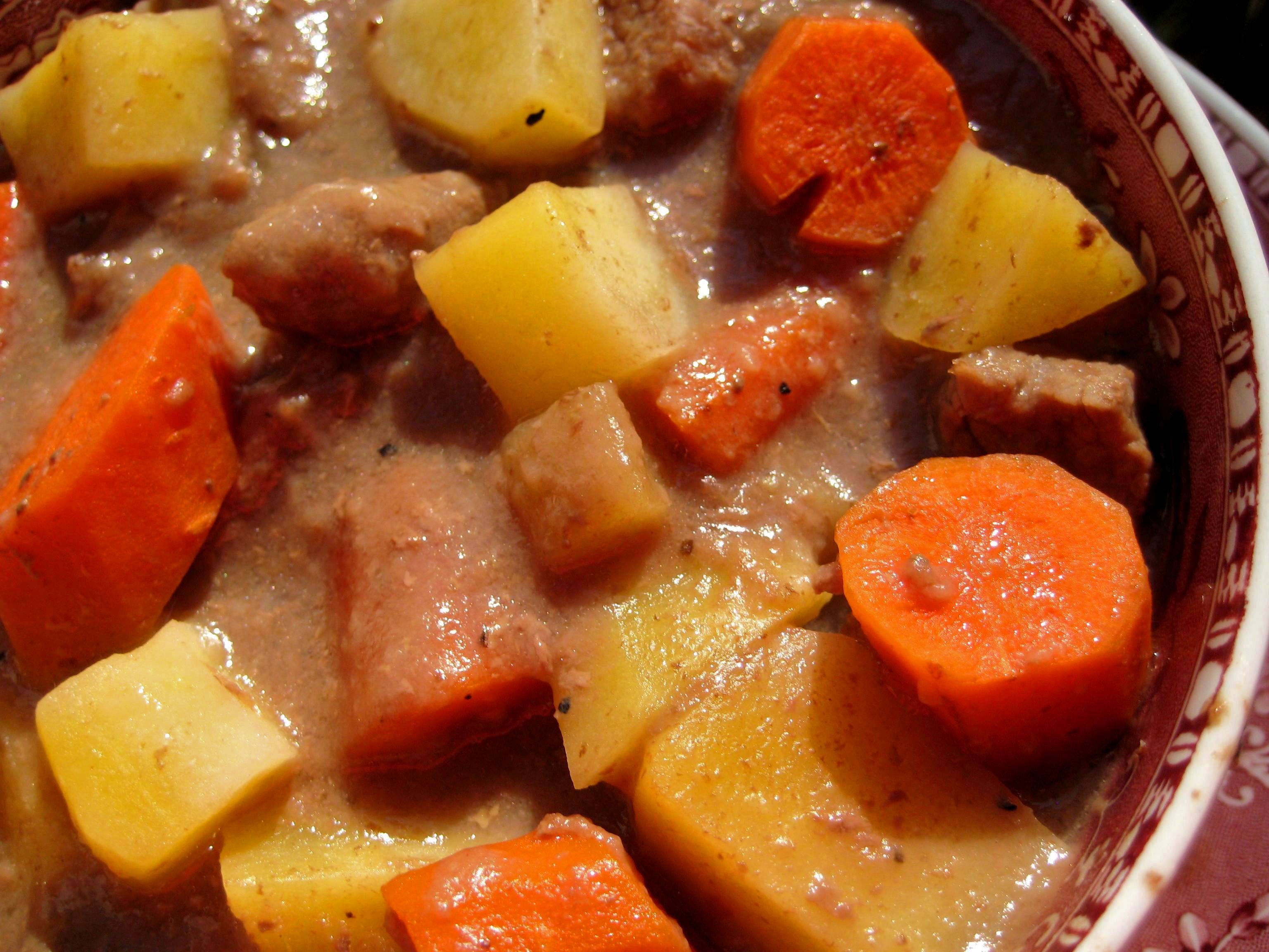 BEEF STEW FOR TWO ( SLOW COOKER ) BEEF STEW FOR TWO ( SLOW COOKER )