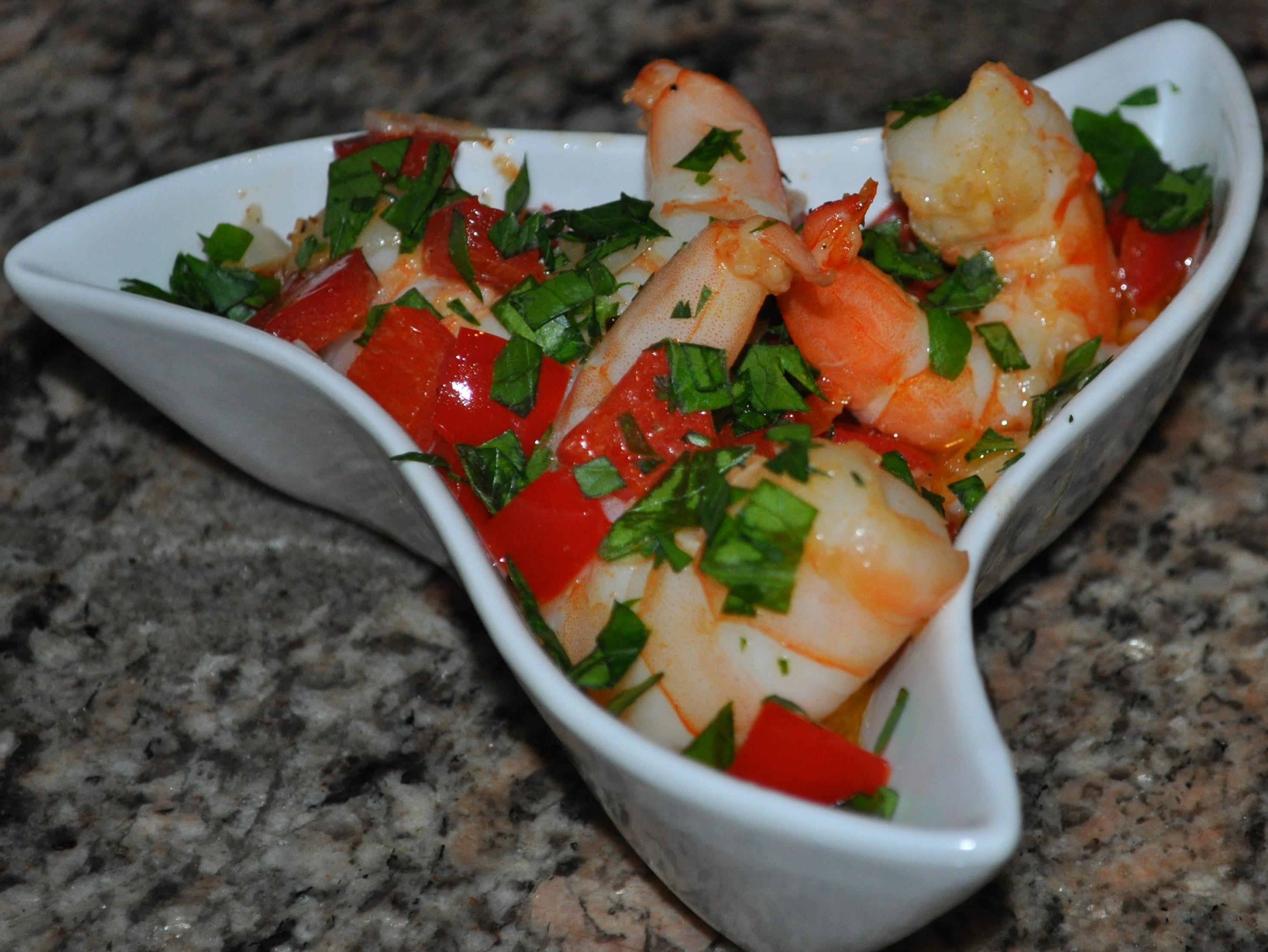 SHRIMP IN BUTTERY GARLIC SAUCE