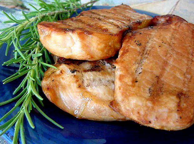 BEER GRILLED PORK CHOPS