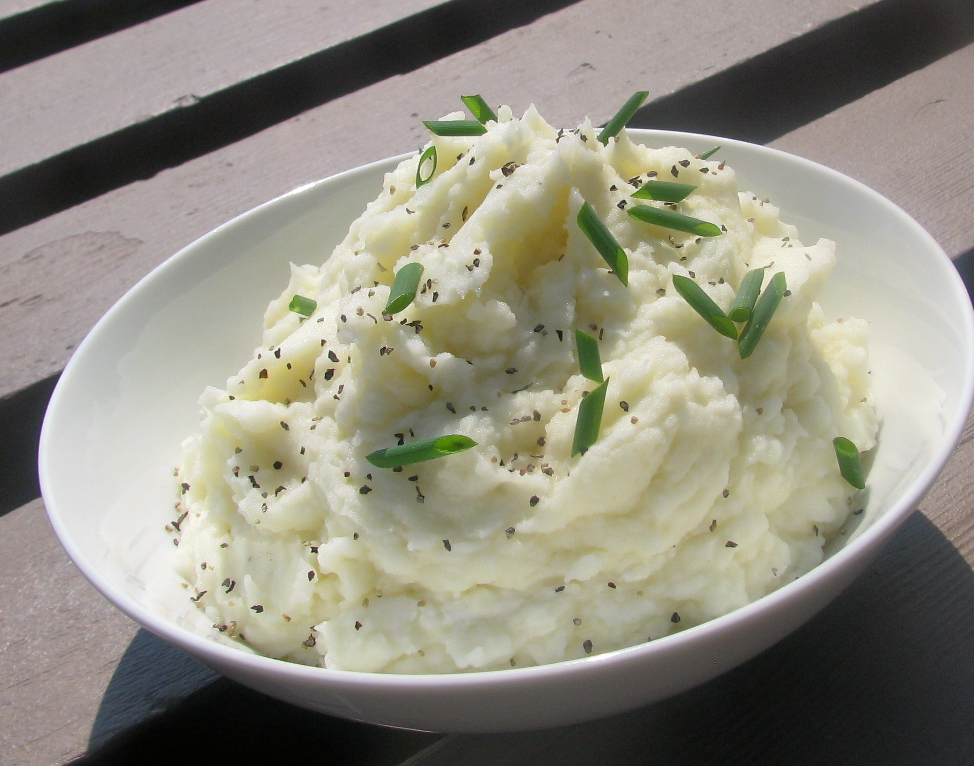 MASHED POTATOES WITH CREME FRAICHE AND CHIVES