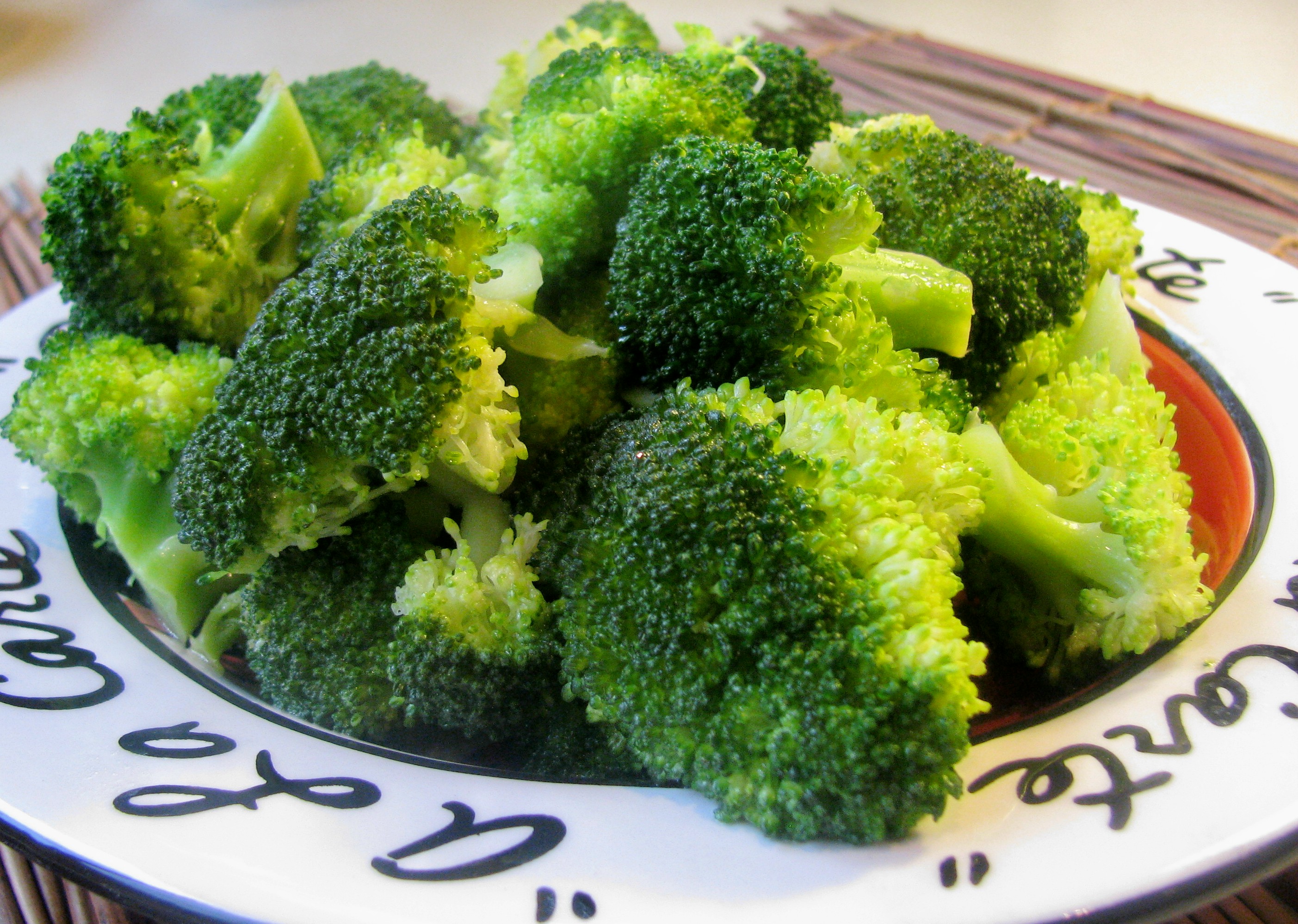 BUTTER STEAMED BROCCOLI