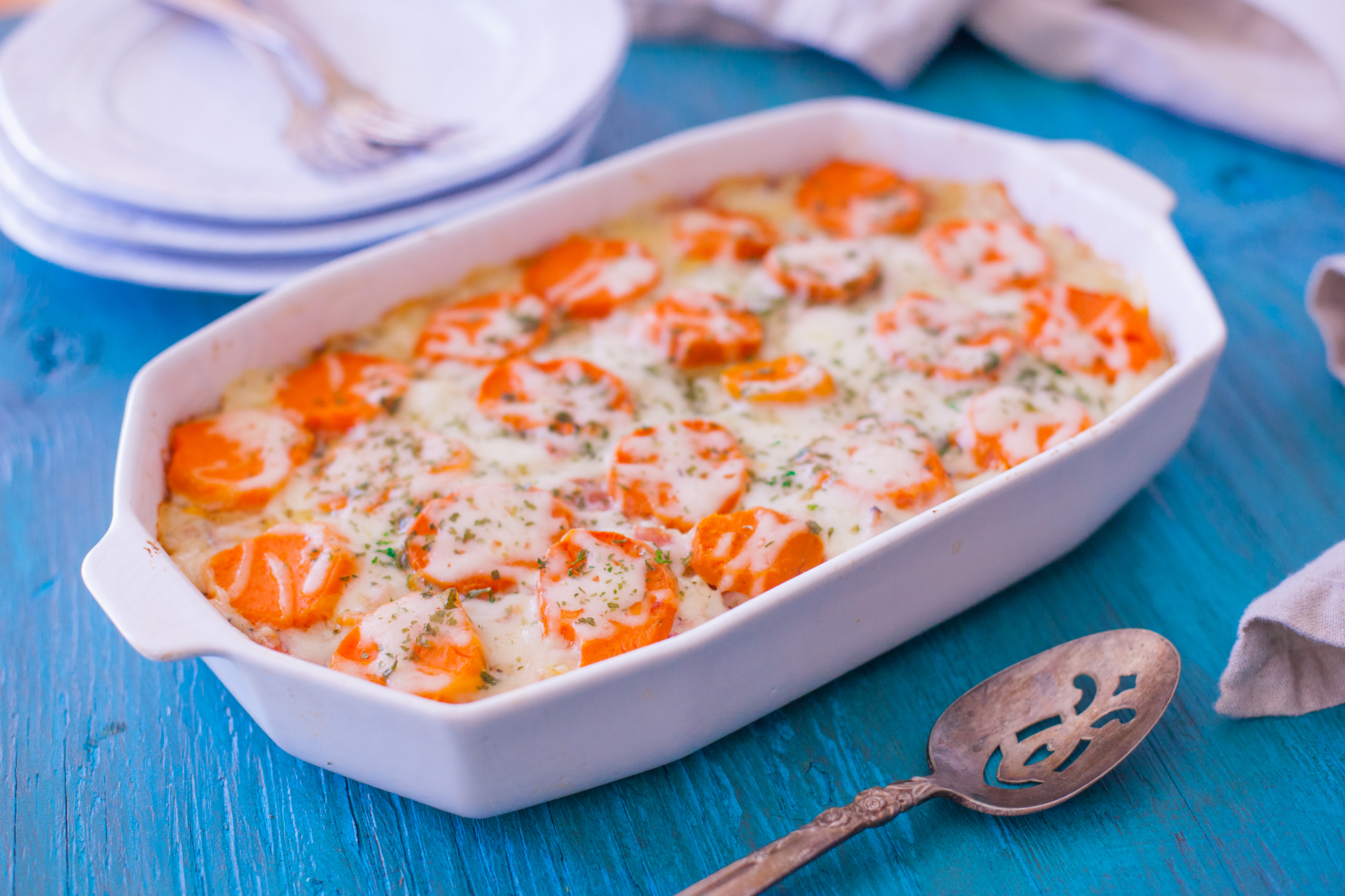 CHEESY HAM AND SWEET POTATO CASSEROLE