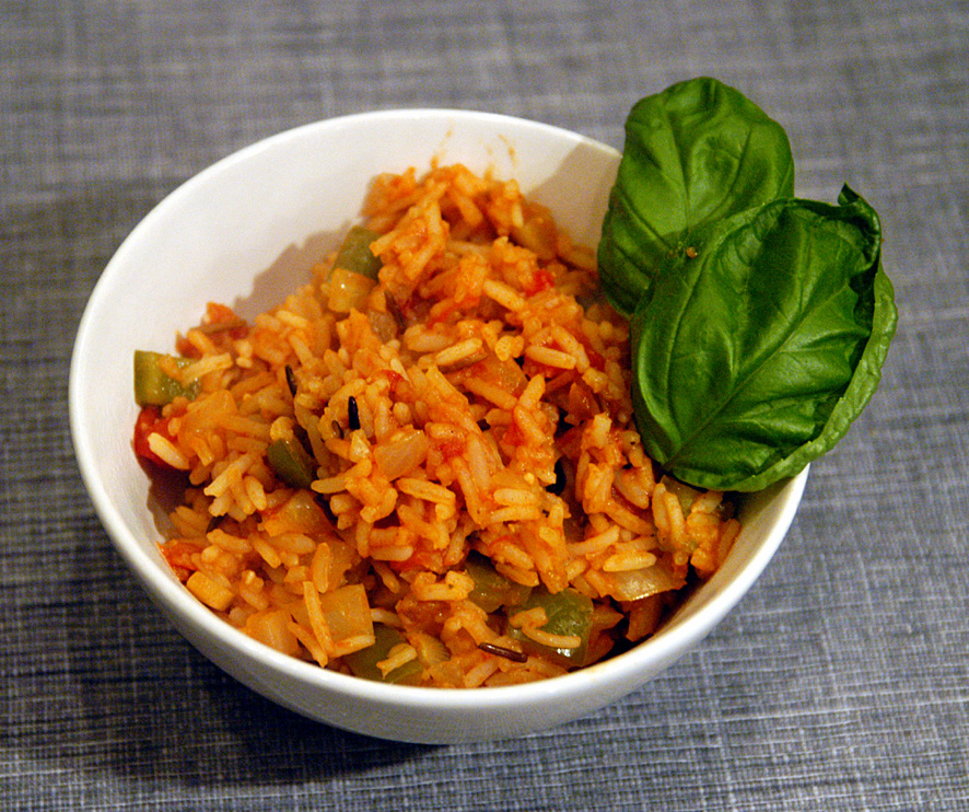 One-Pot Spanish Rice and Prawns Recipe: How to Make One-Pot Spanish Rice  and Prawns Recipe