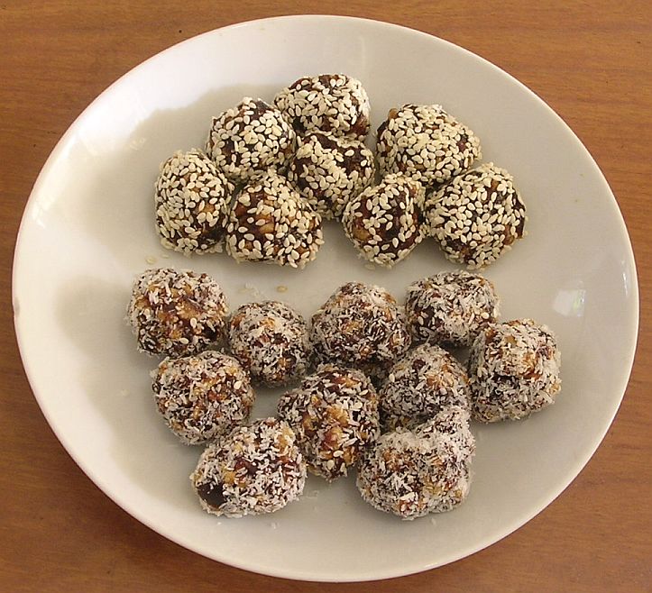 Date Truffles (Madgooga)