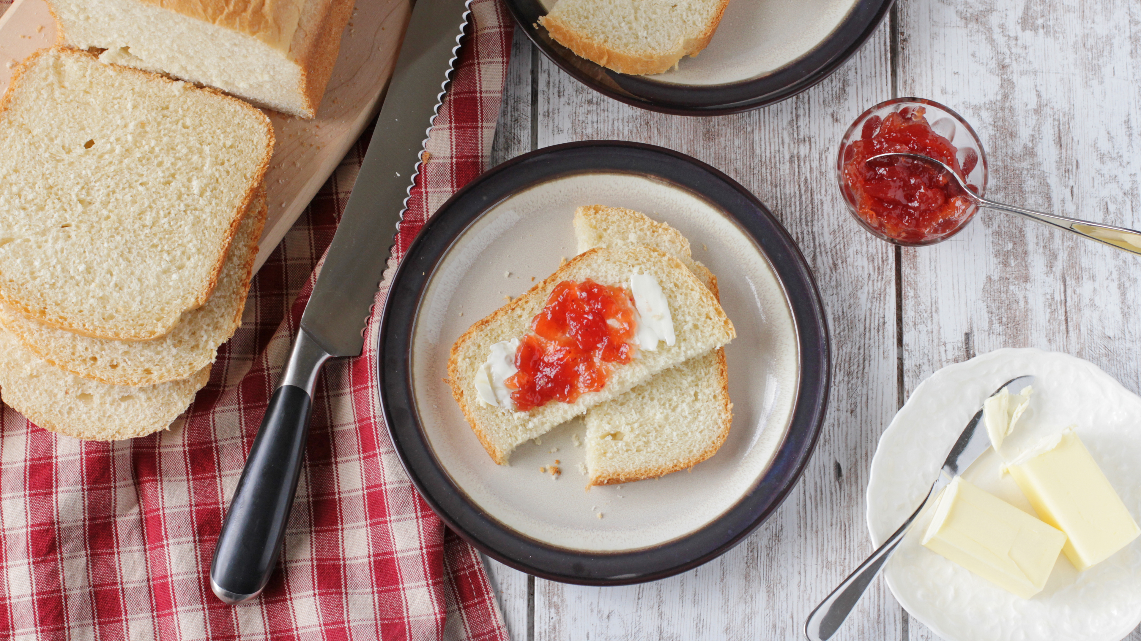 EXTREMELY SOFT WHITE BREAD (BREAD MACHINE)