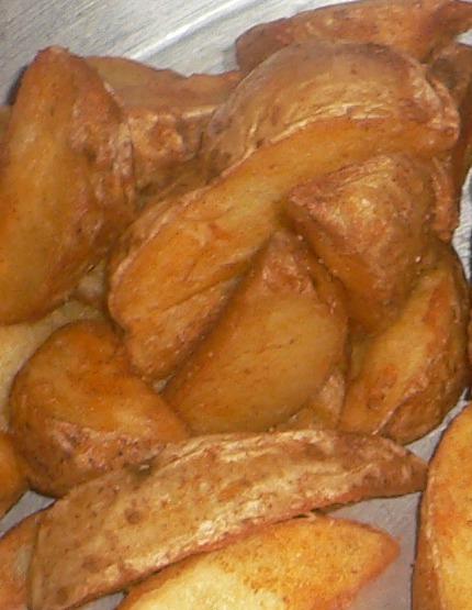 BAKED POTATO WEDGES