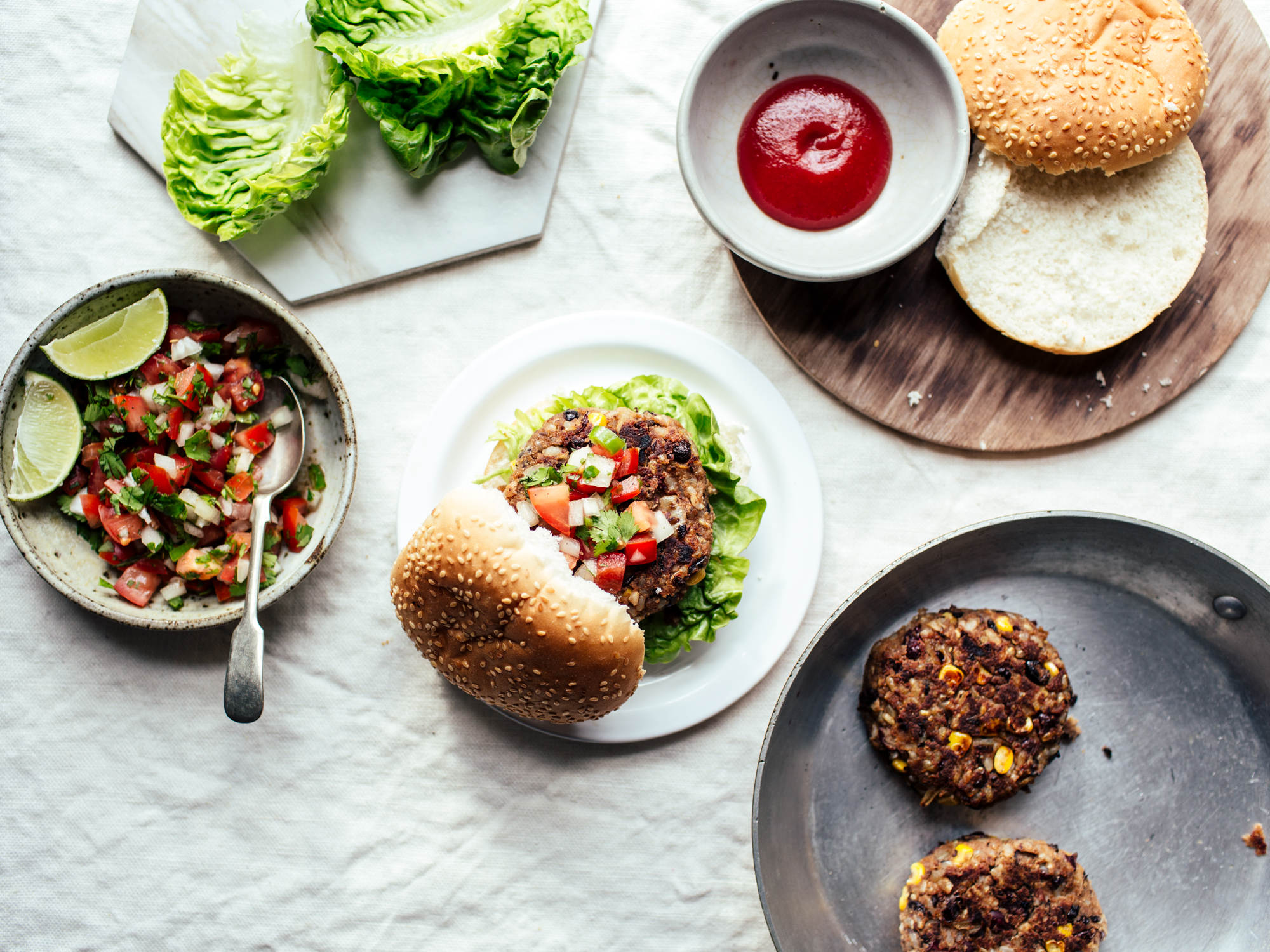 BLACK BEAN-BROWN RICE BURGERS