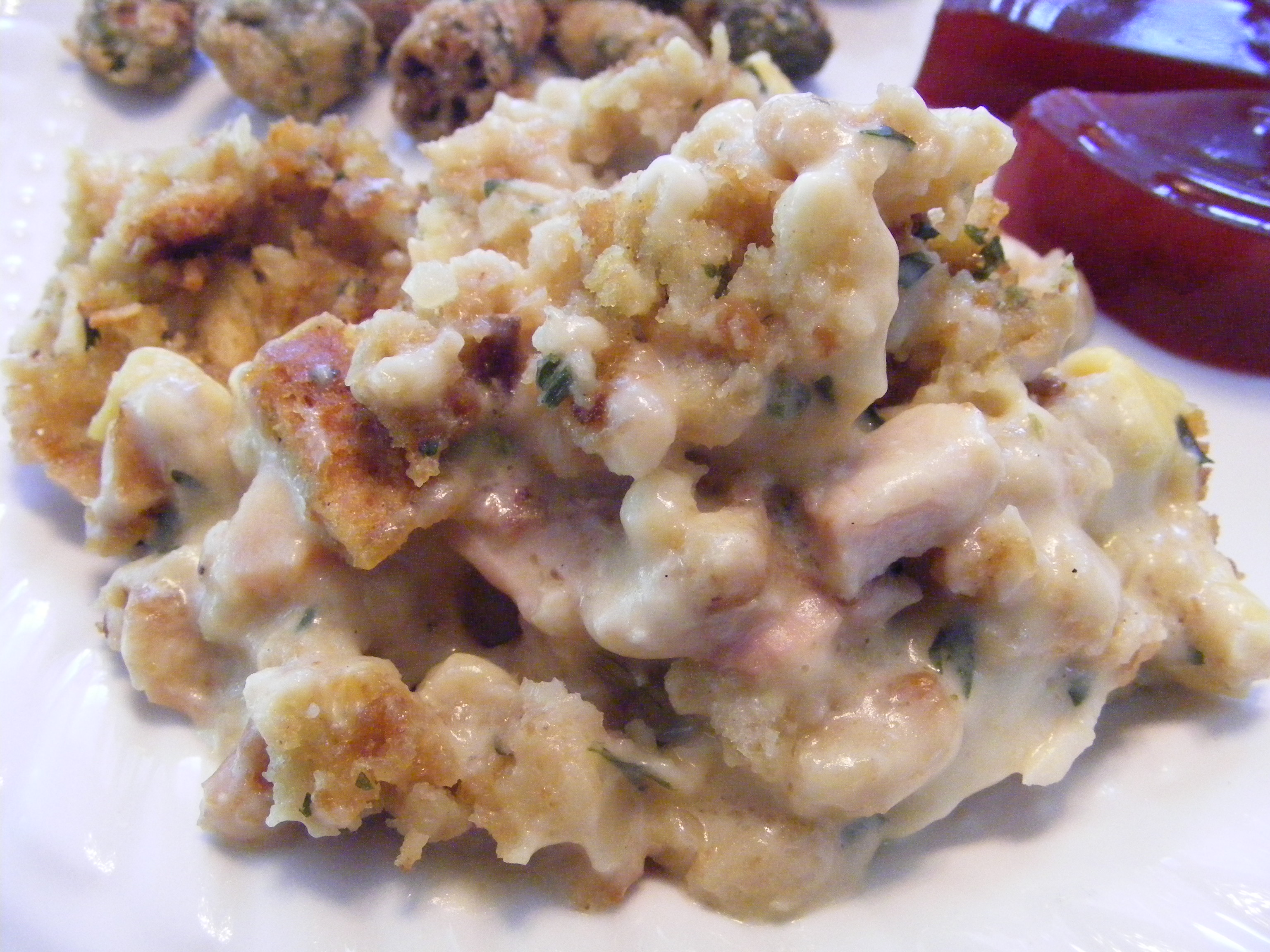 CHICKEN AND STUFFING BAKE