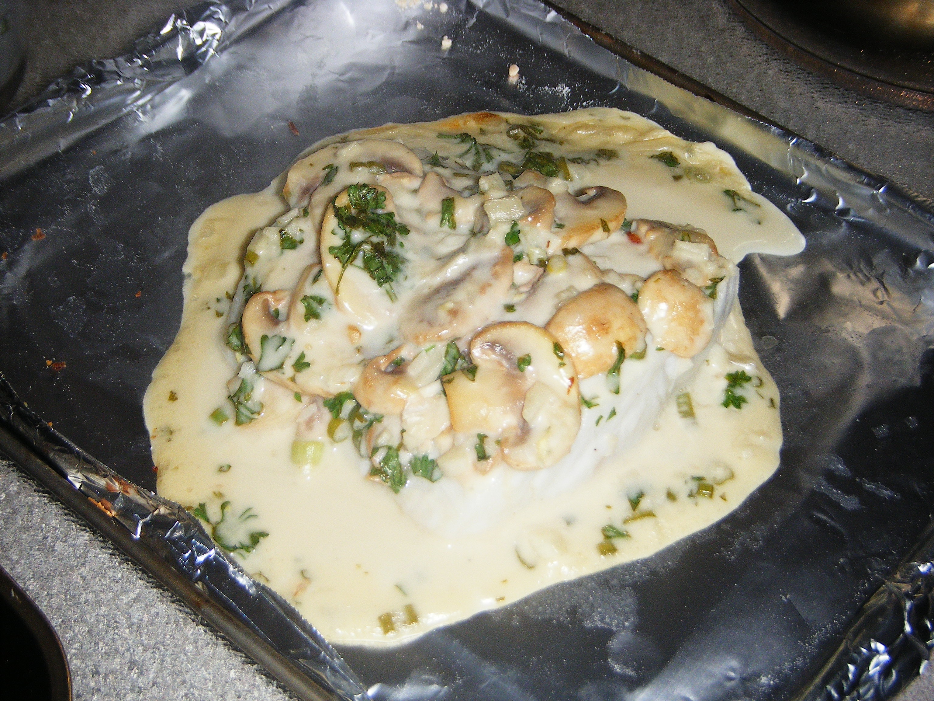 HALIBUT WITH MUSHROOMS