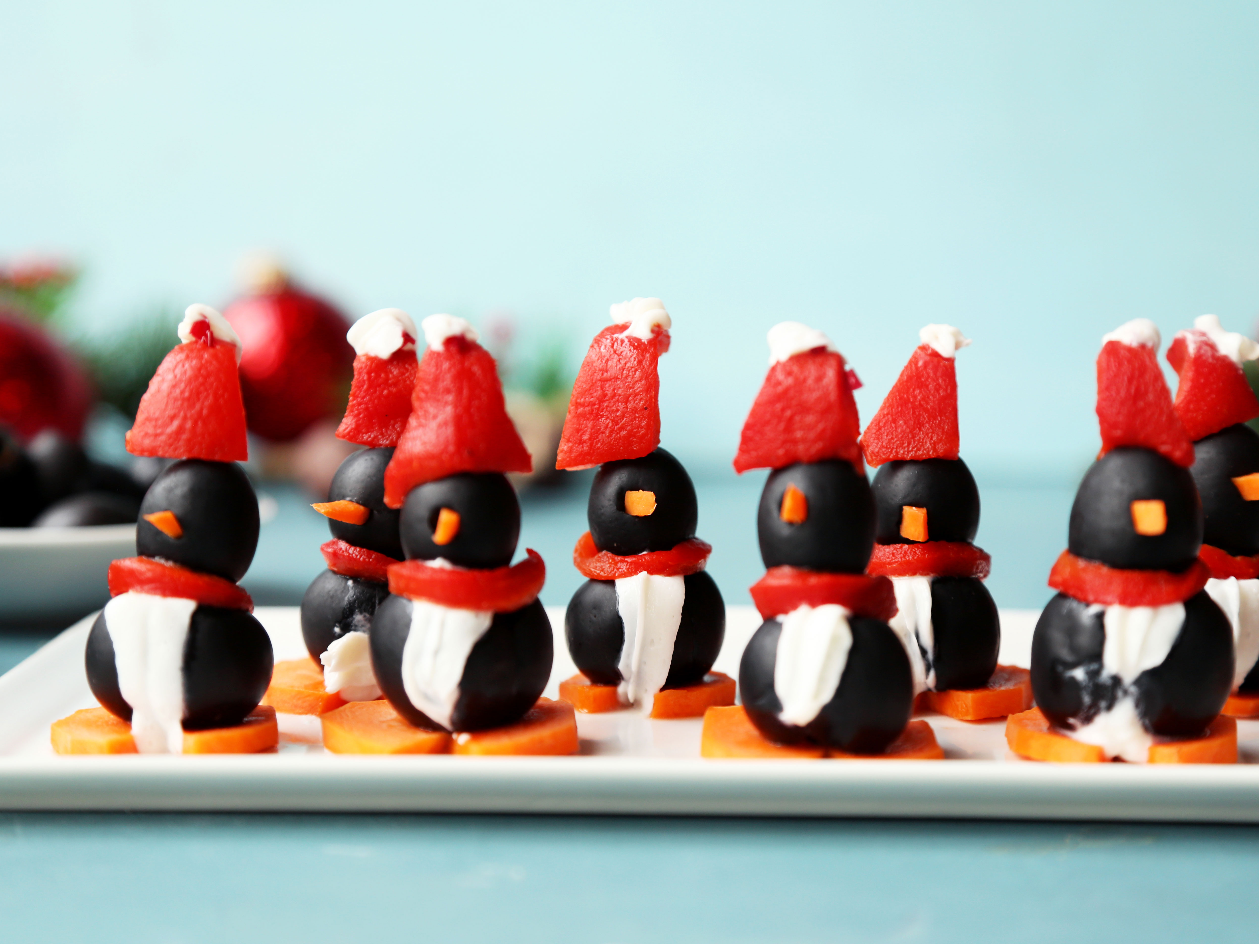 PERKY OLIVE PENGUINS