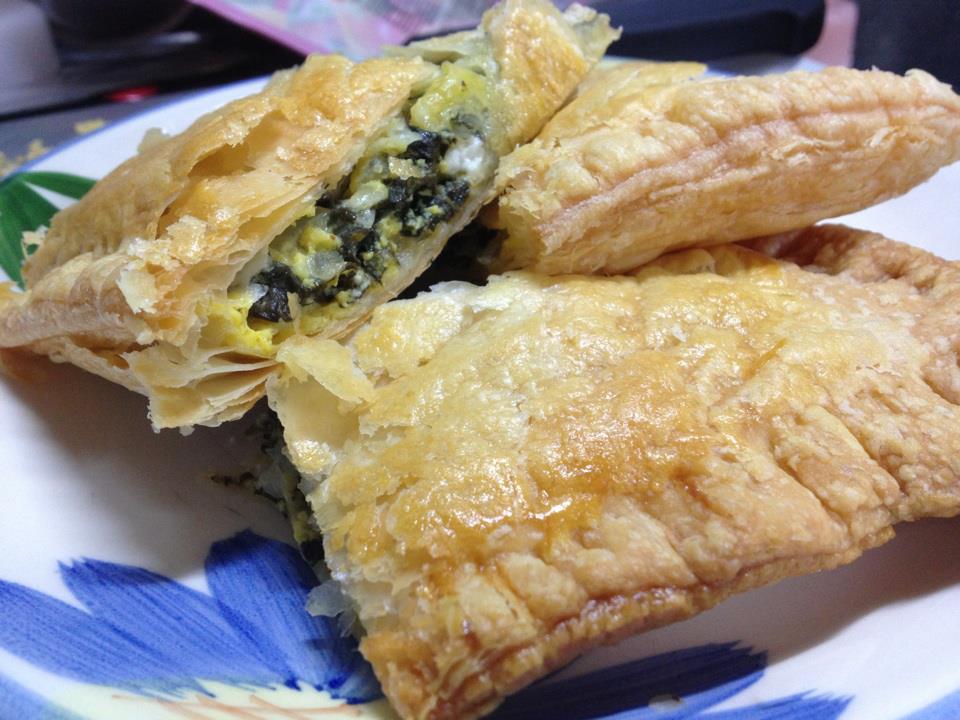 SPINACH PIE IN PUFF PASTRY (SPANAKOPITA)