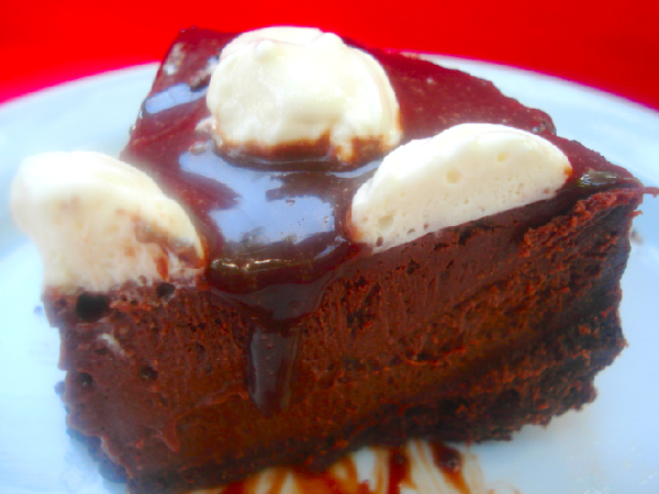 FUDGE TRUFFLE CHEESECAKE