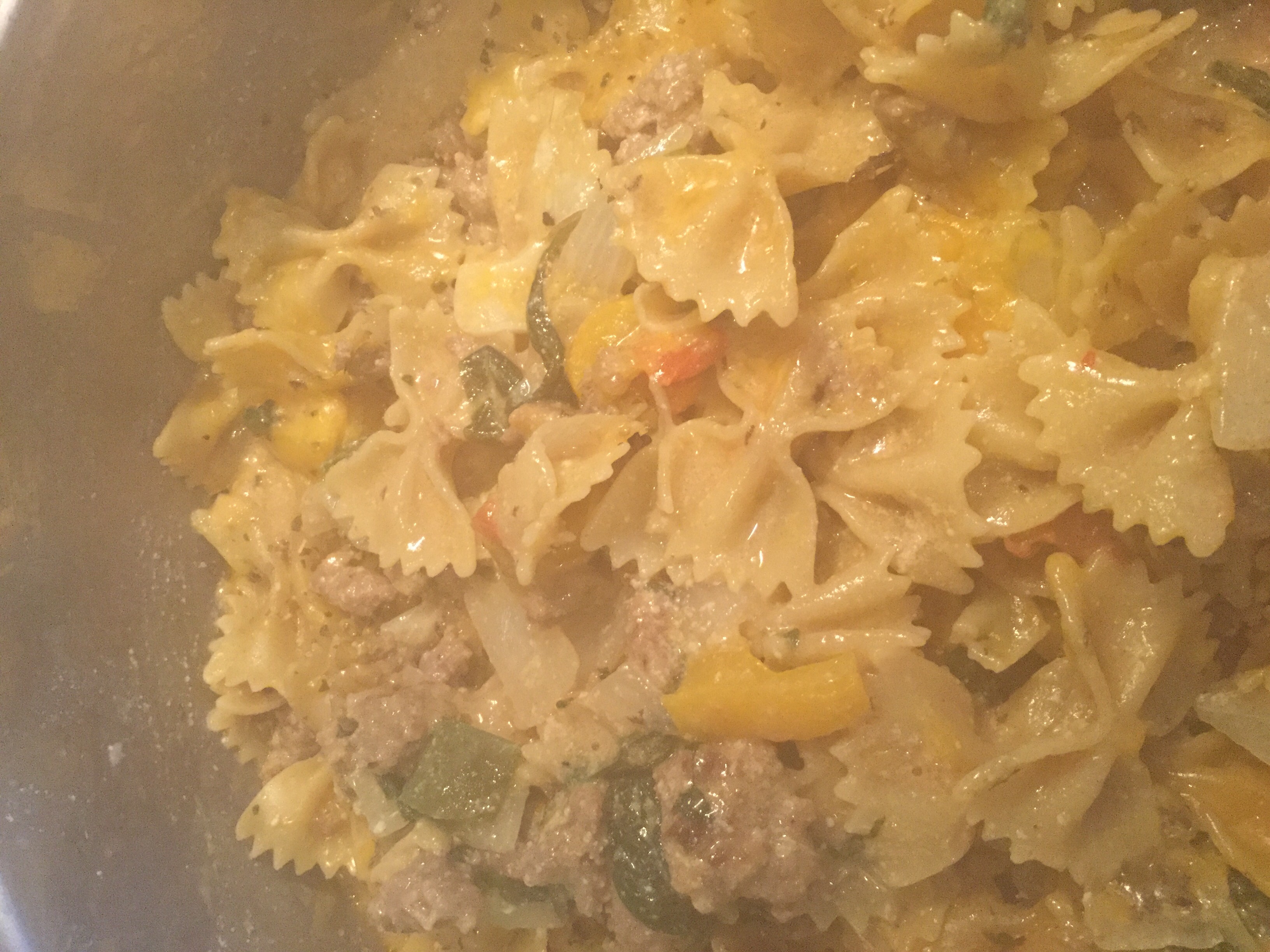 HOMEMADE CHEESEBURGER MACARONI HAMBURGER HELPER