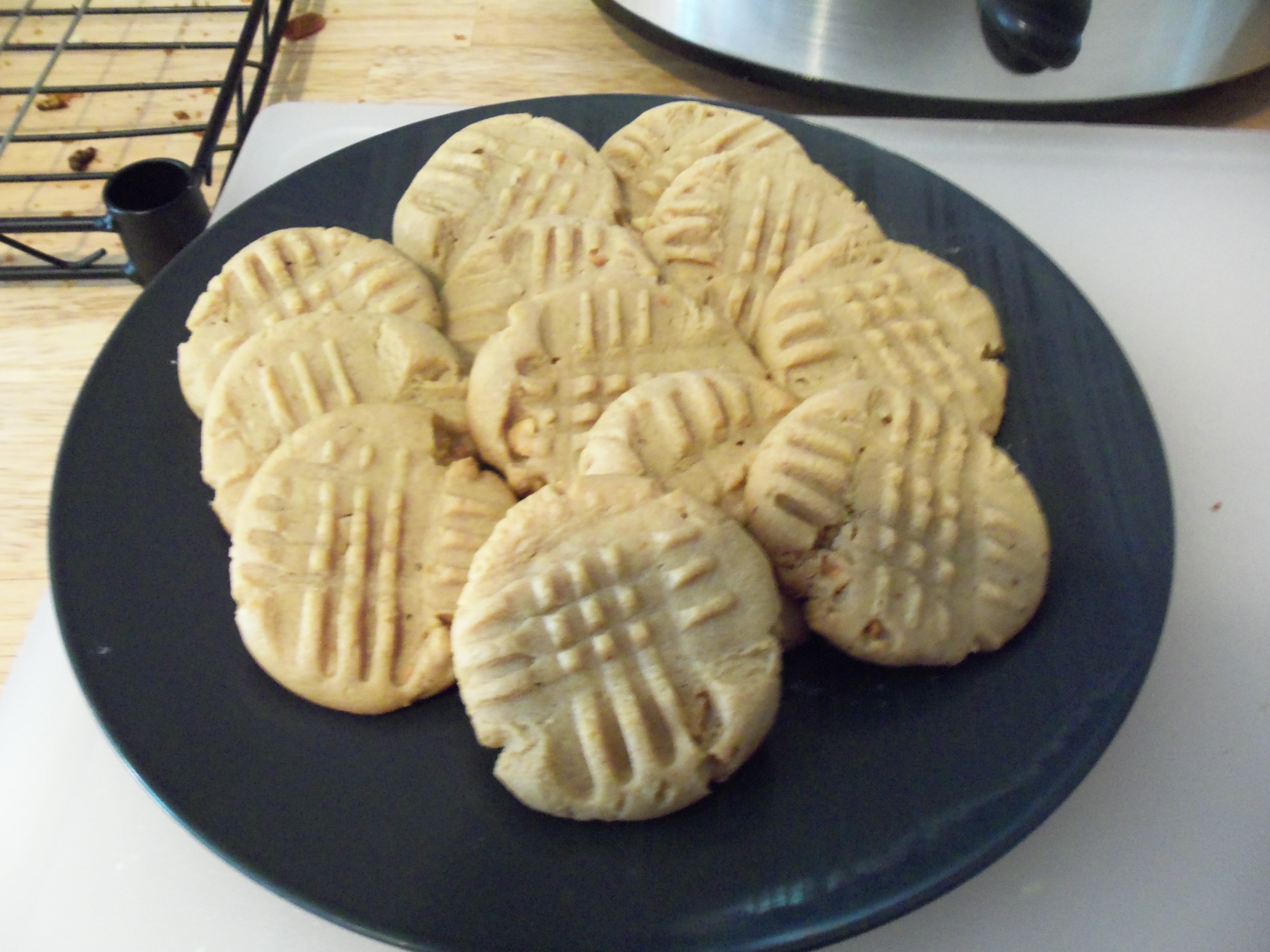 CHEWY PEANUT BUTTER COOKIES