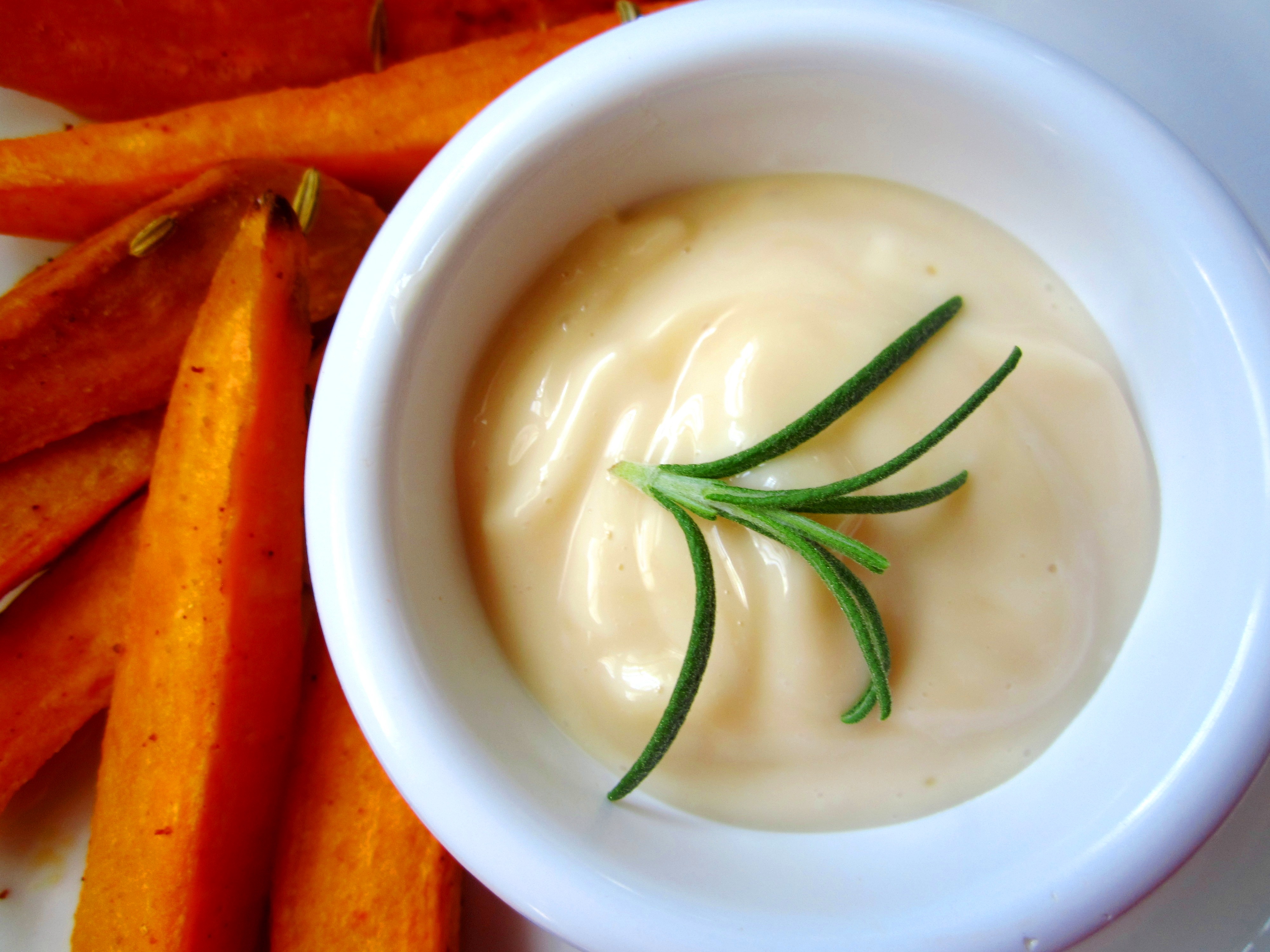 MAPLE MAYO FOR SWEET POTATO FRIES