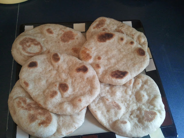 SOURDOUGH PITA BREAD