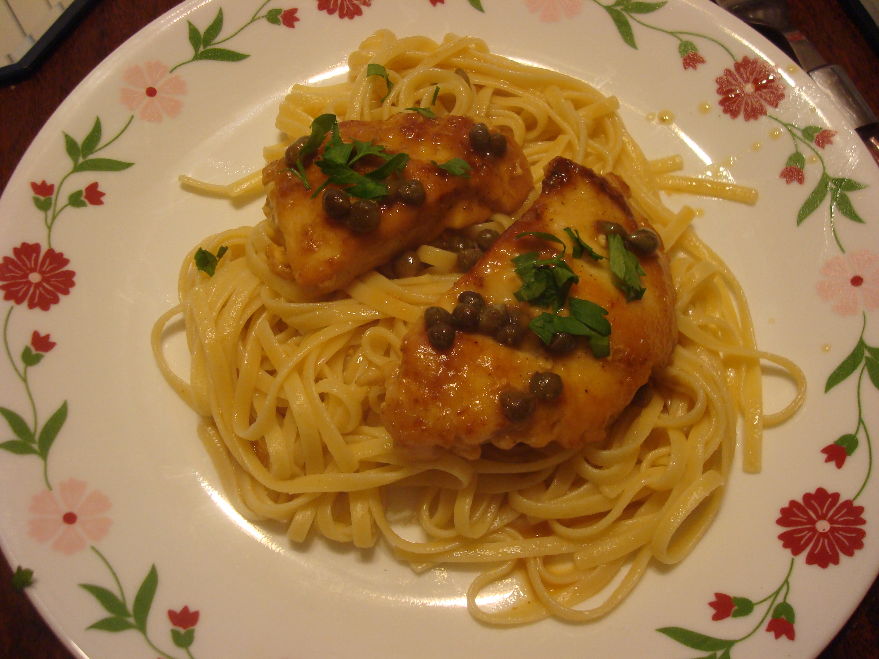 LIGHT CHICKEN PICCATA WITH LINGUINE