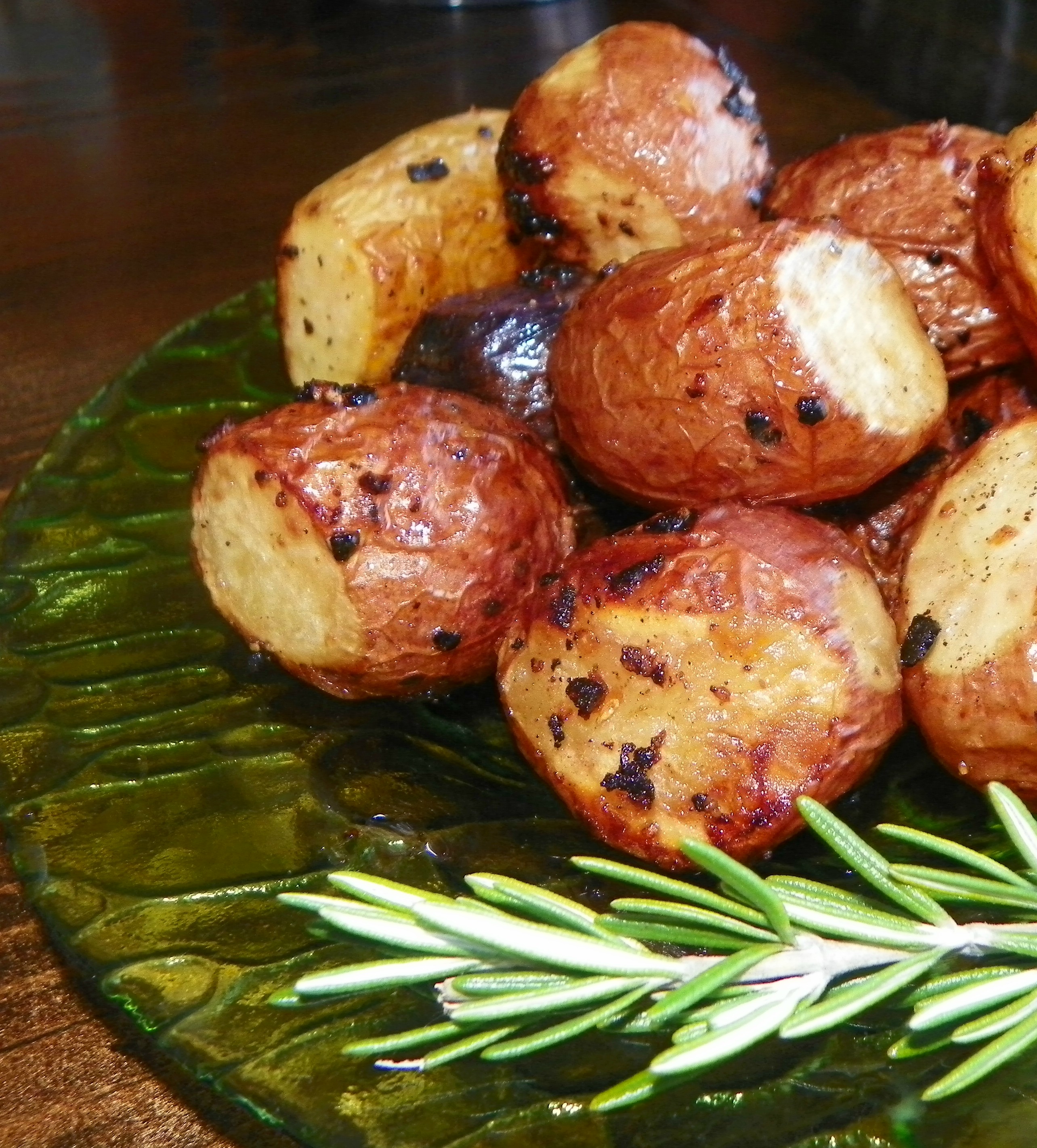 BEA'S ROASTED RED POTATOES