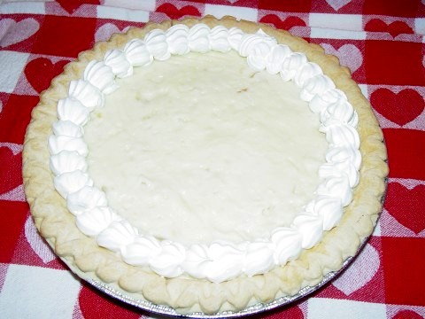 ROSIE'S PINEAPPLE CREAM PIE