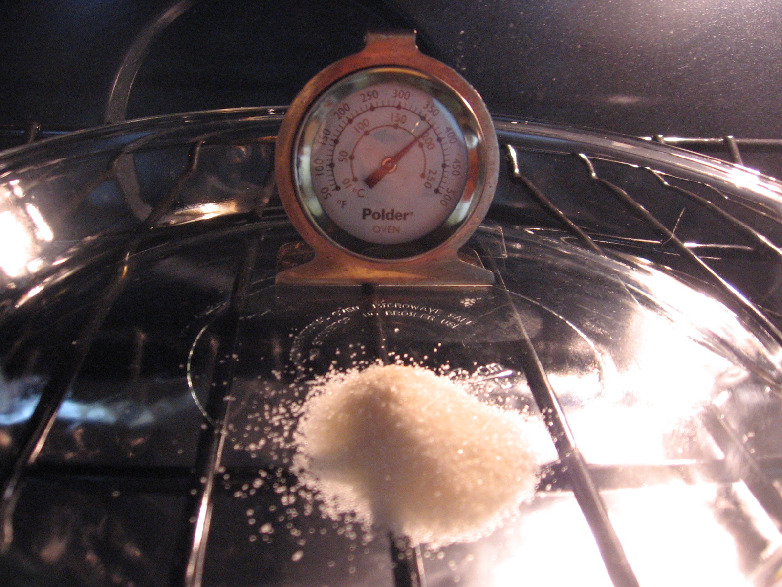 HOW TO TEST YOUR OVEN TEMPERATURE WITHOUT A THERMOMETER