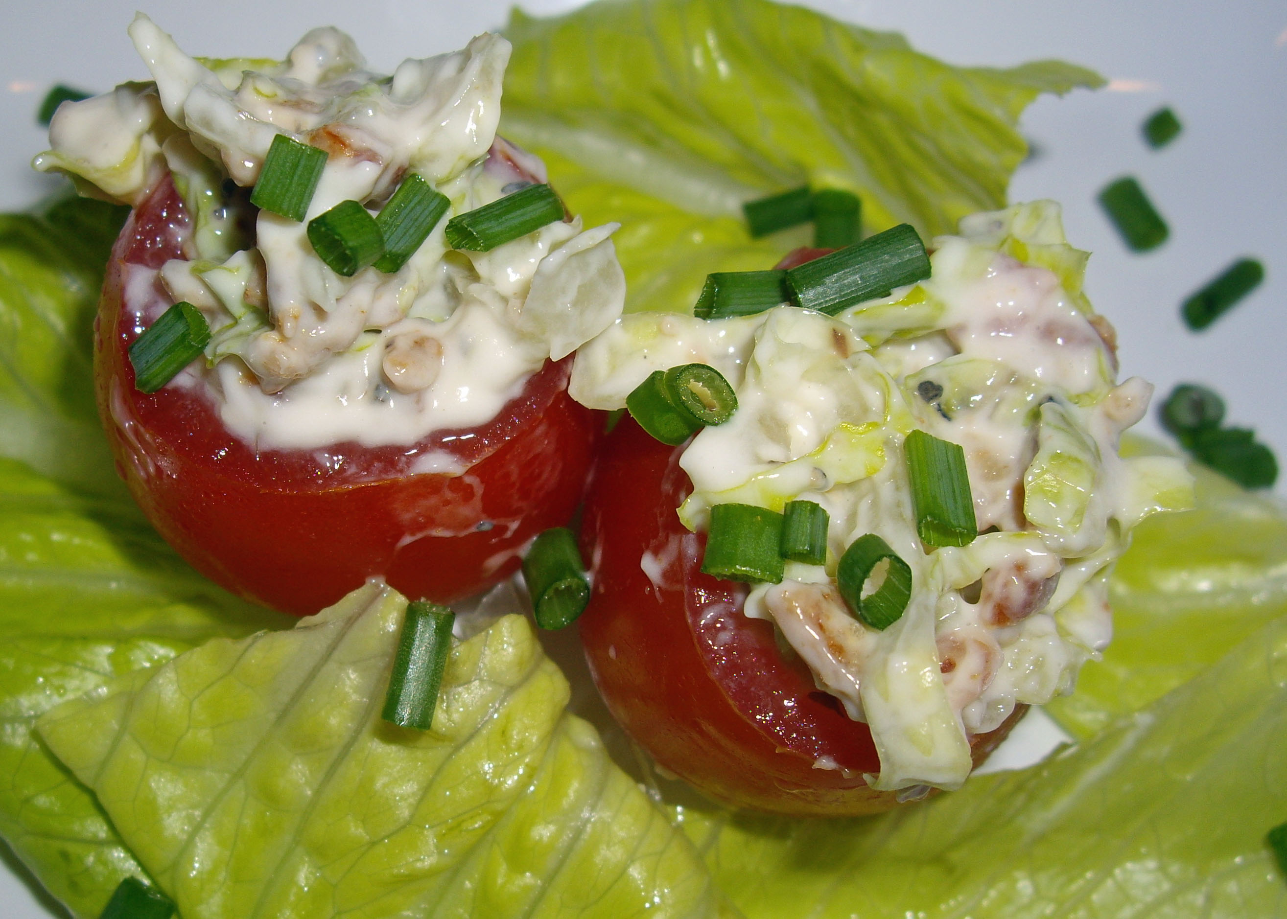 BACON AND LETTUCE STUFFED CHERRY TOMATOES