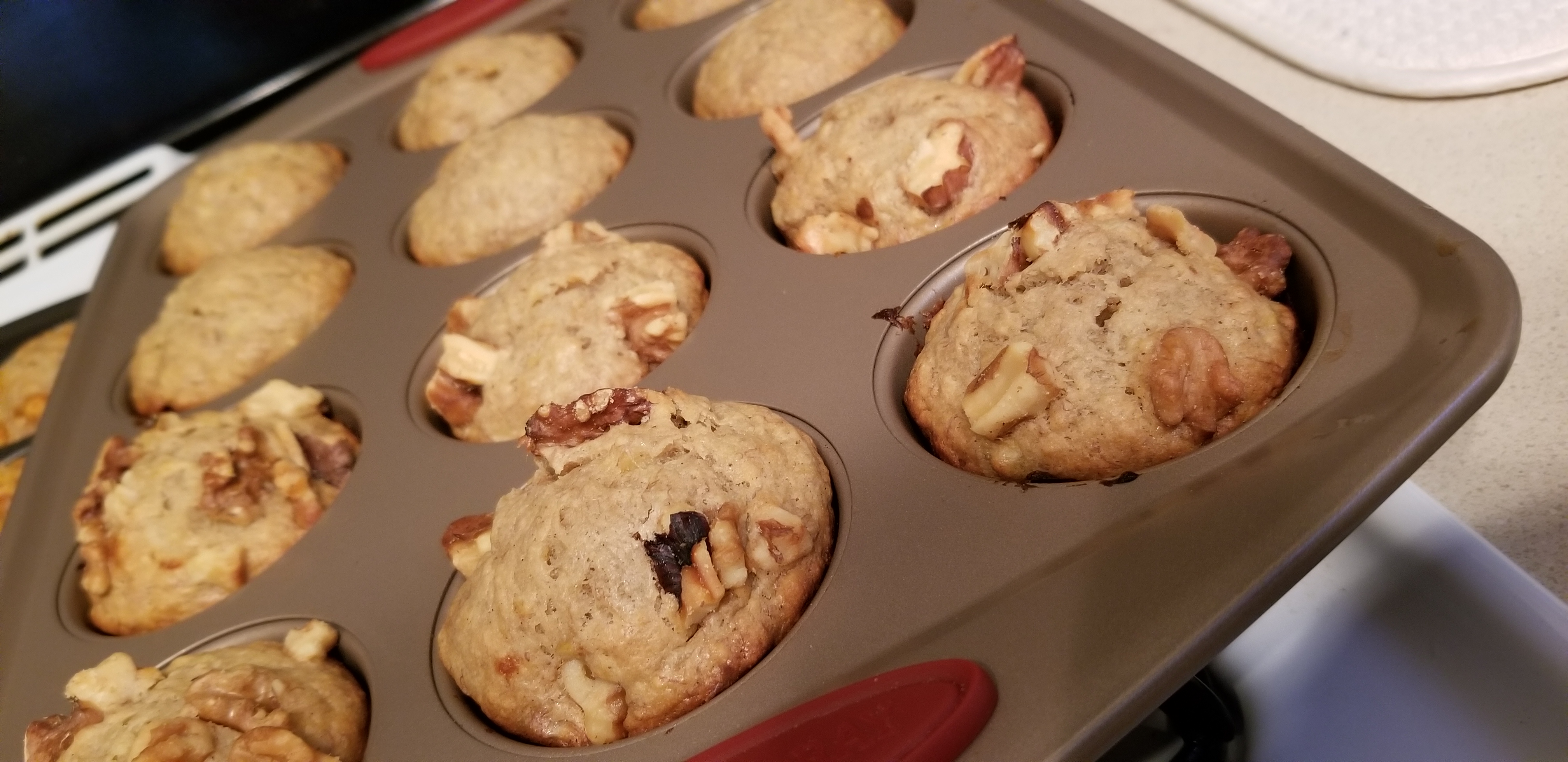 BANANA BREAD MUFFINS BANANA BREAD MUFFINS