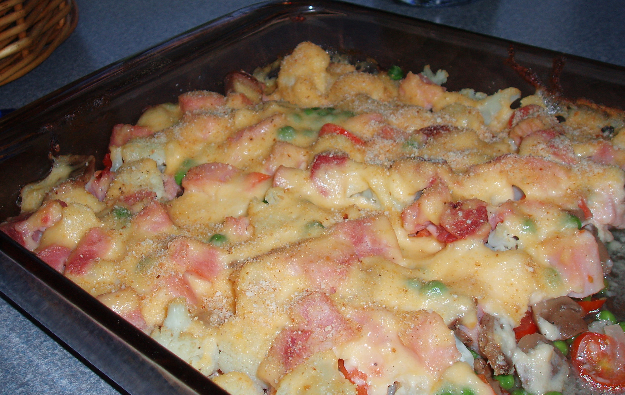 HAM & CAULIFLOWER CASSEROLE