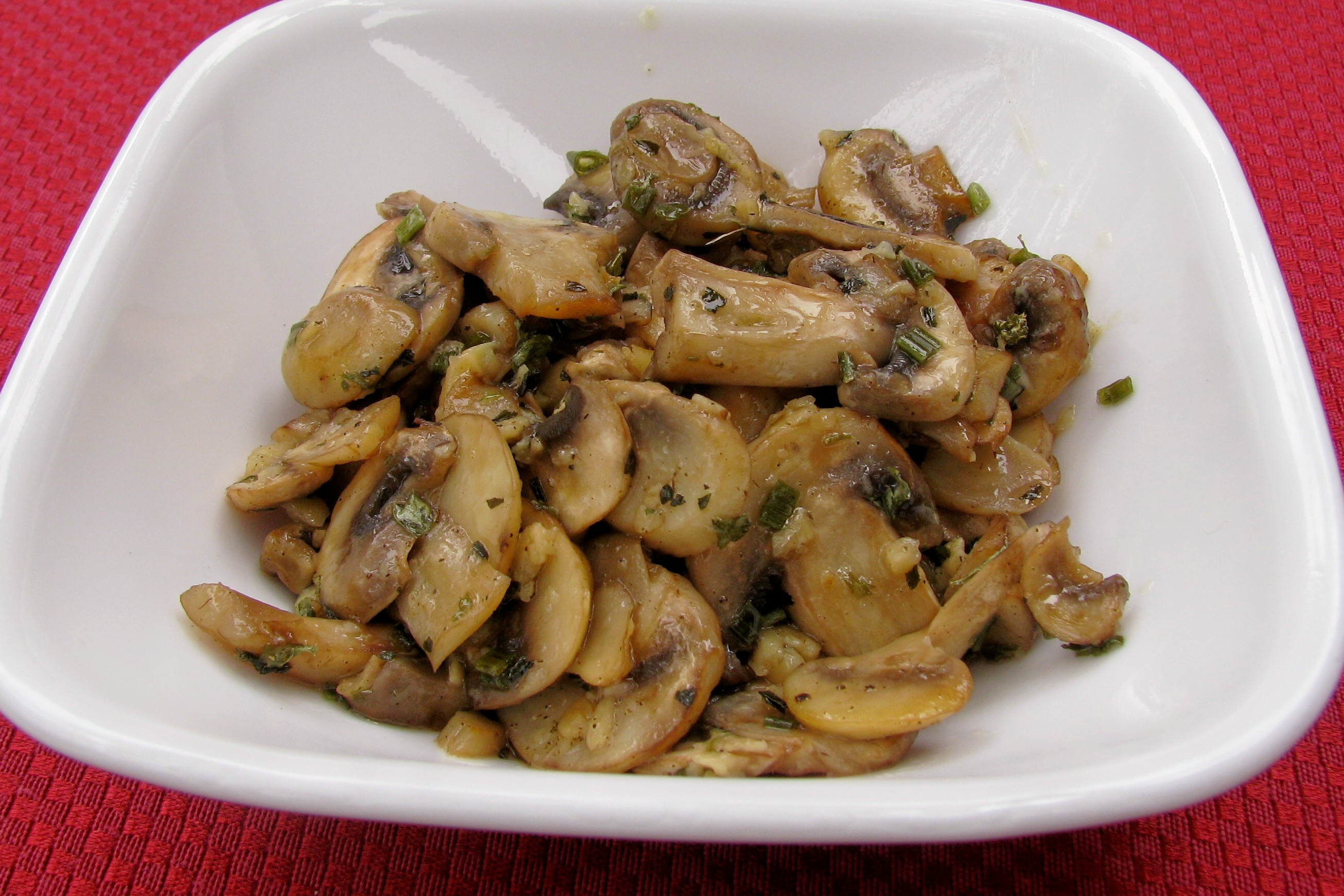 HERB SAUTEED MUSHROOMS