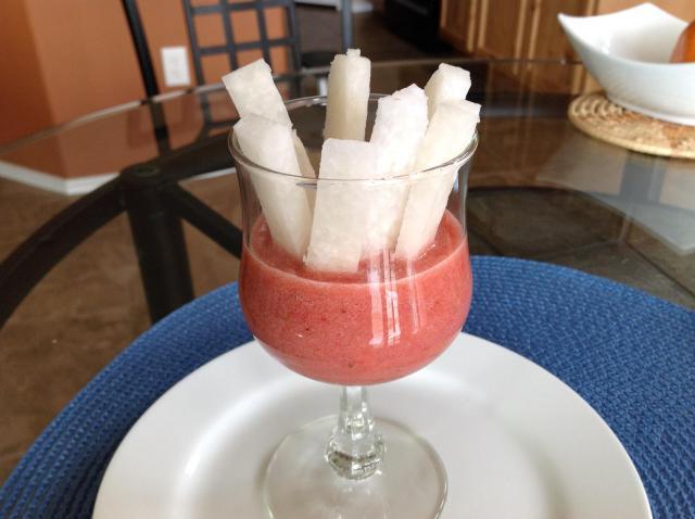 Jicama Sticks with Strawberry Dip