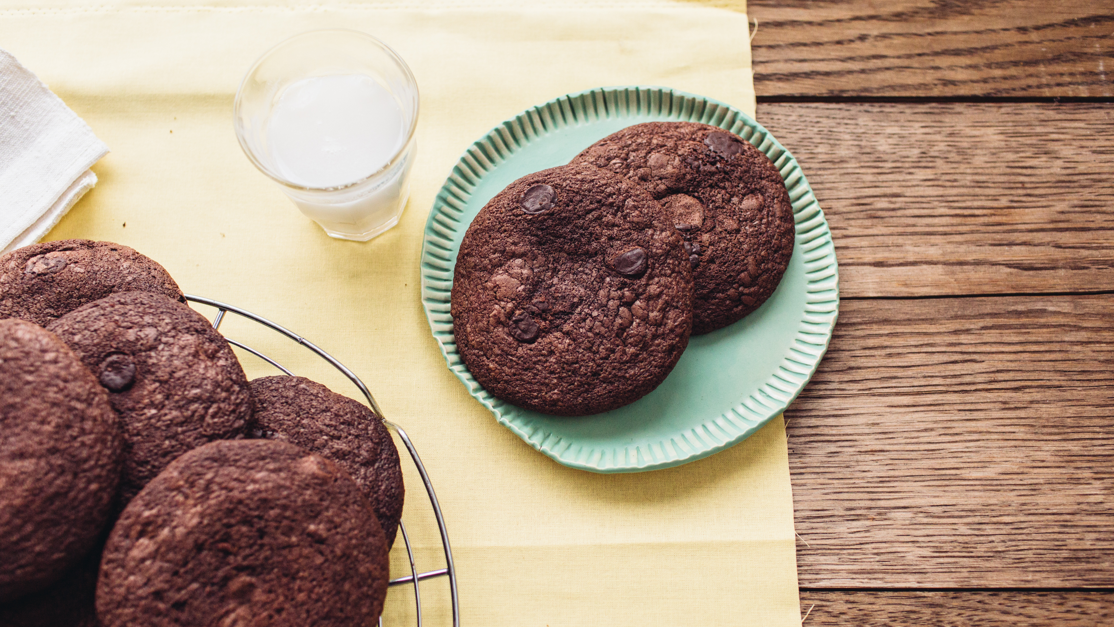 Classic Cookie Soft Baked Chocolate Cookies made with Hershey's® Chocolat